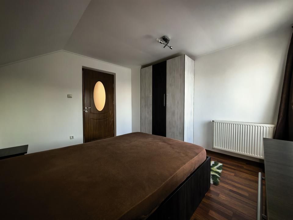 Casă individuală 4 camere 2 garaje 150 mp + anexa și gradina — fotografia 8