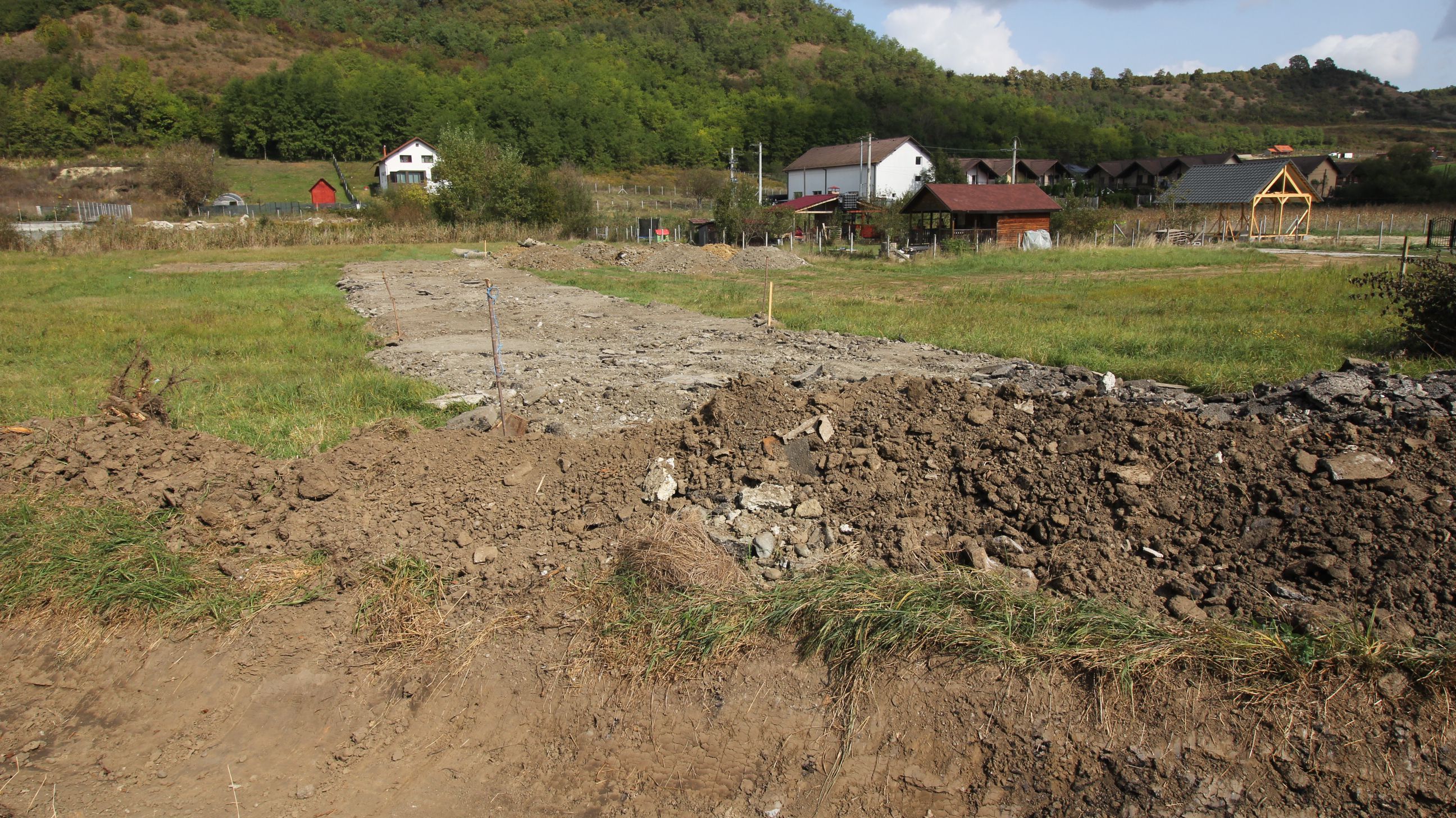 Teren 780mp, cu autorizatie Duplex ,drum asfaltat — fotografia 7