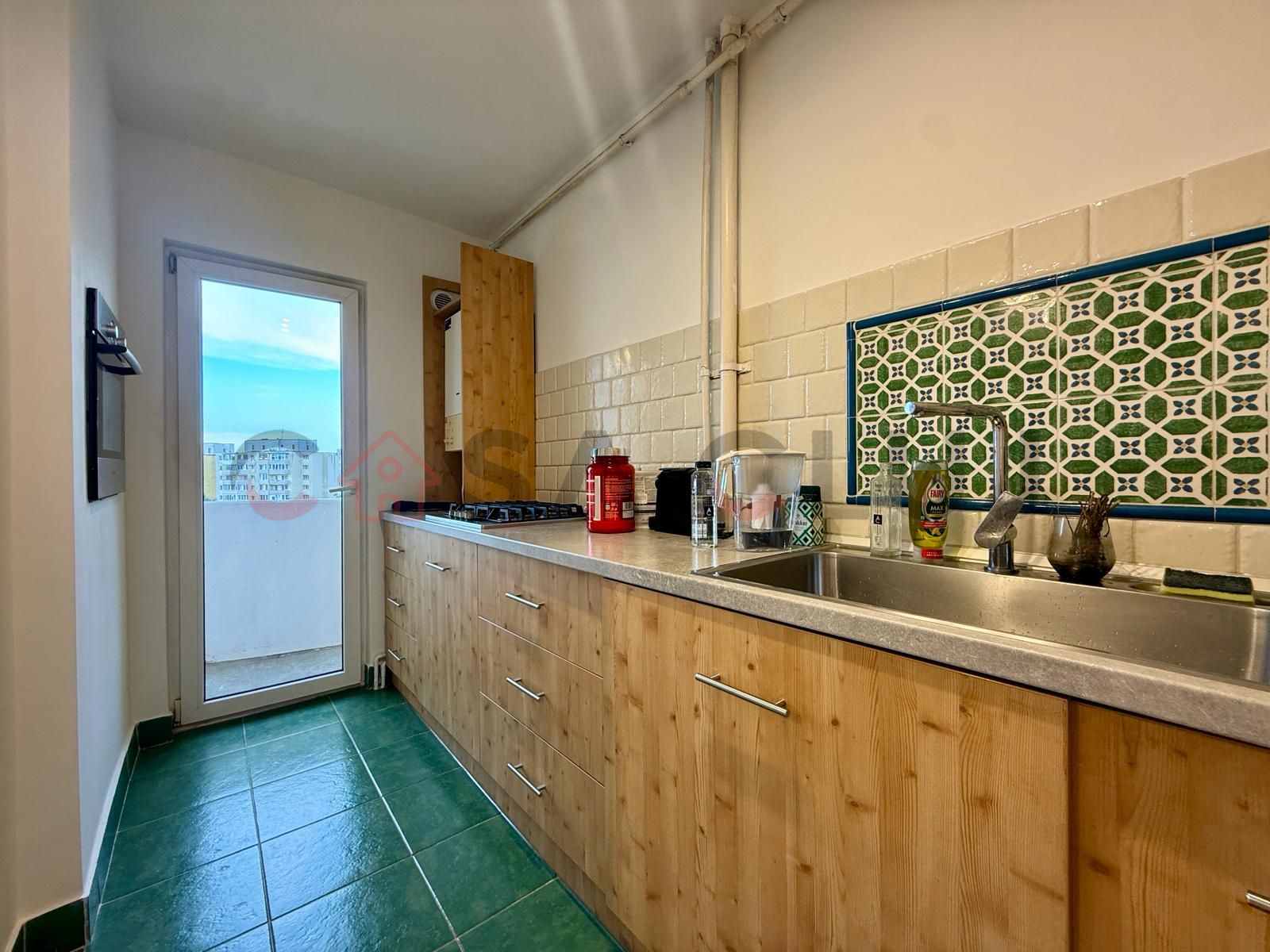 Apartament renovat, etaj intermediar, zona Bucegi — fotografia 8