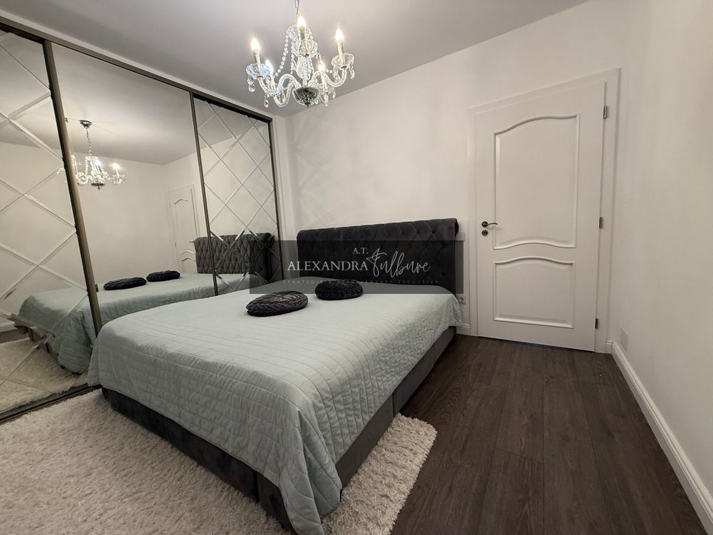 Apartament 3 camere decomandate, 2 bai,balcon, etaj intermediar, garaj — fotografia 5