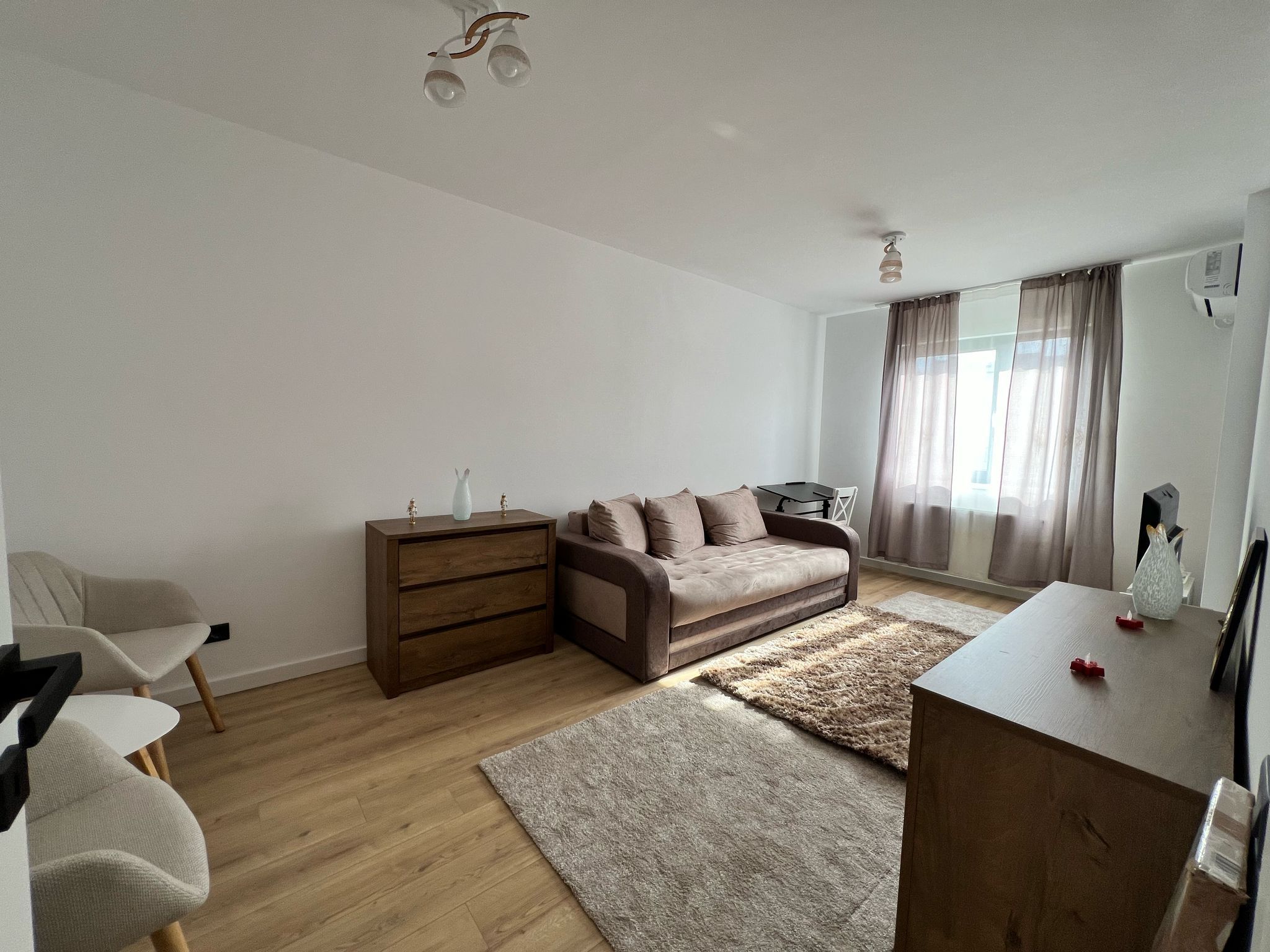 BRASADAS închiriază ap 2 cam etaj 2/5 ROKA RESIDENCE — fotografia 3