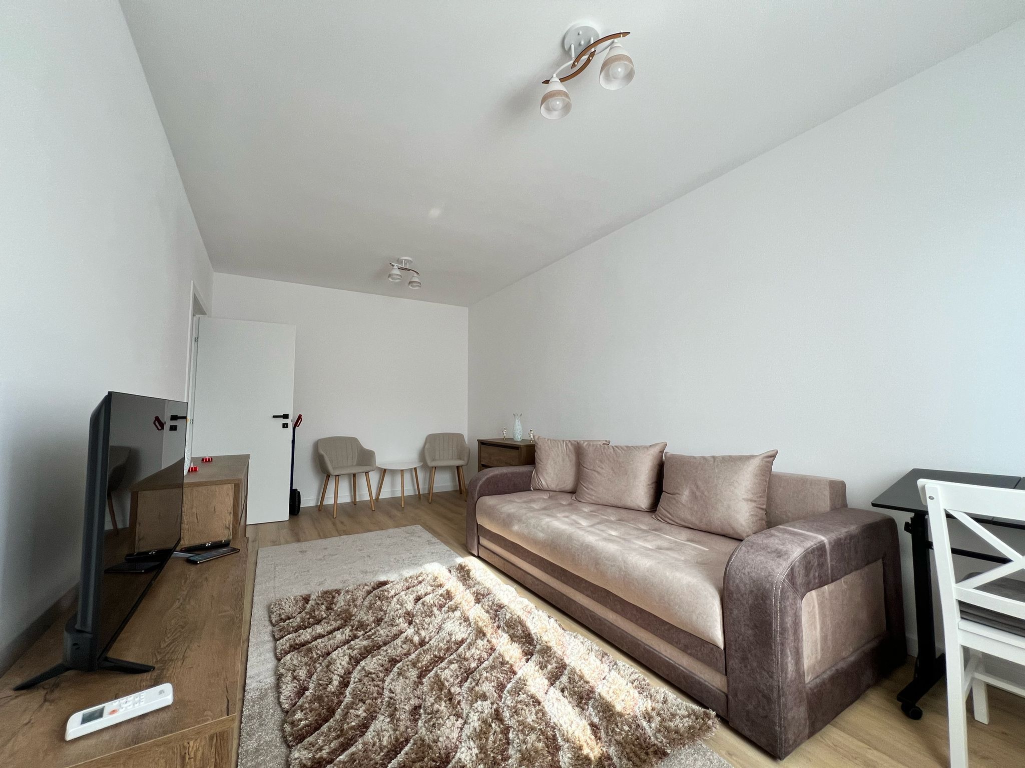 BRASADAS închiriază ap 2 cam etaj 2/5 ROKA RESIDENCE — fotografia 4