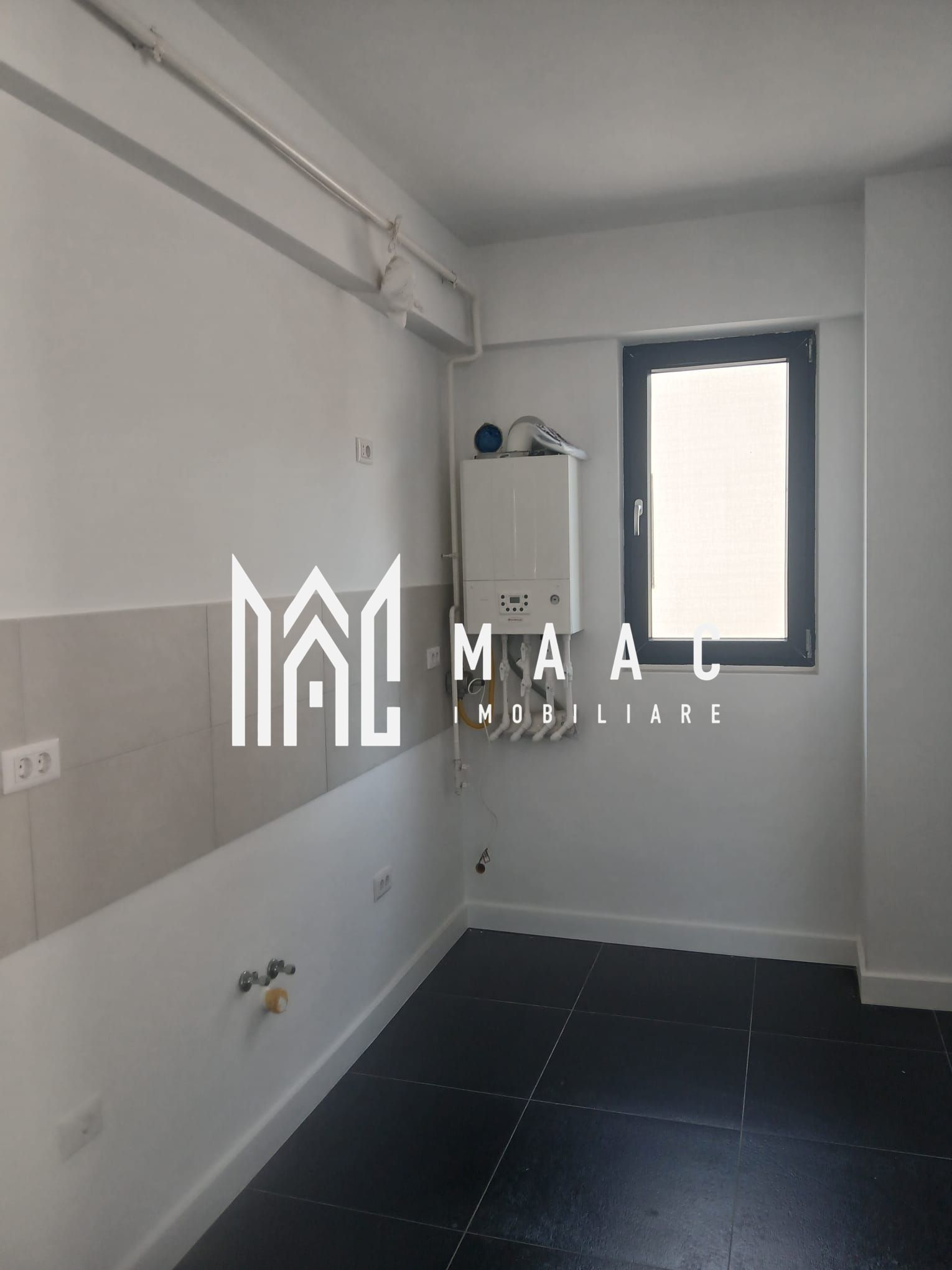 Apartament 2 camere de vânzare | Râmnicu Vâlcea | Parcare — fotografia 7