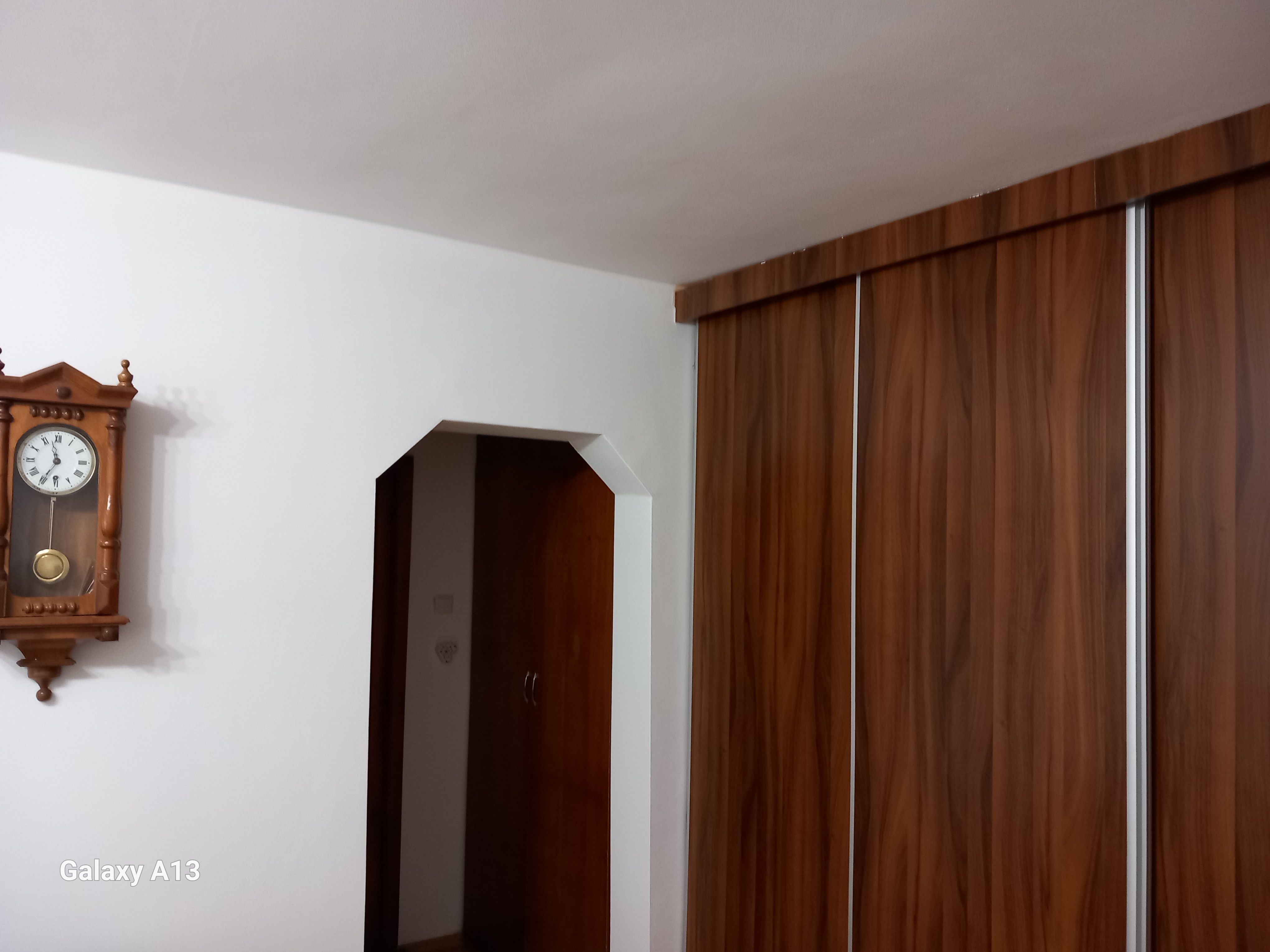 ageuropa.ro vinde ap 2 cam 46mp RENOVAT la PARTER în Micro 14. — fotografia 4