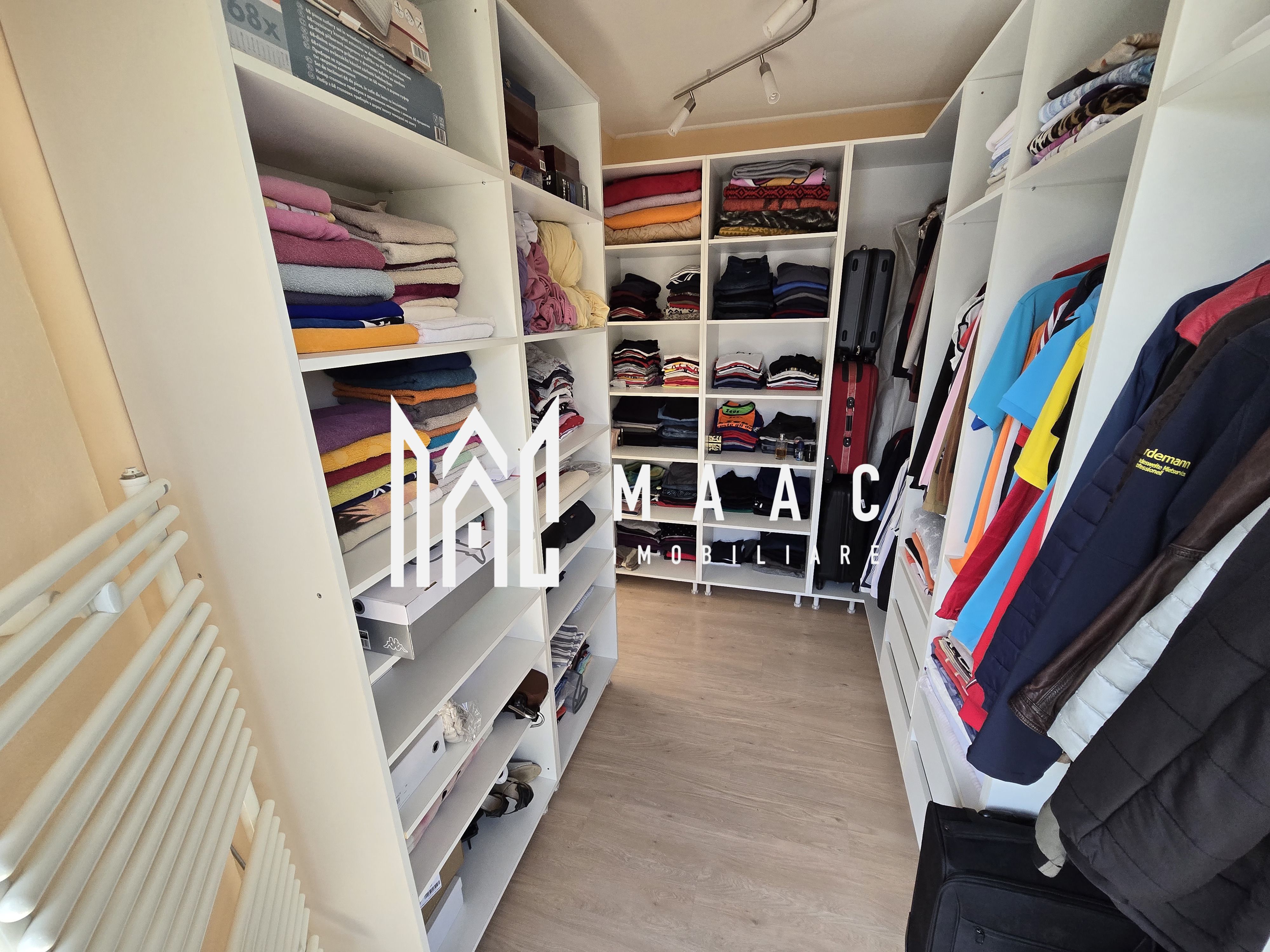 Vila 5 camere moderna 300 mp teren Zona Tineretului — fotografia 11