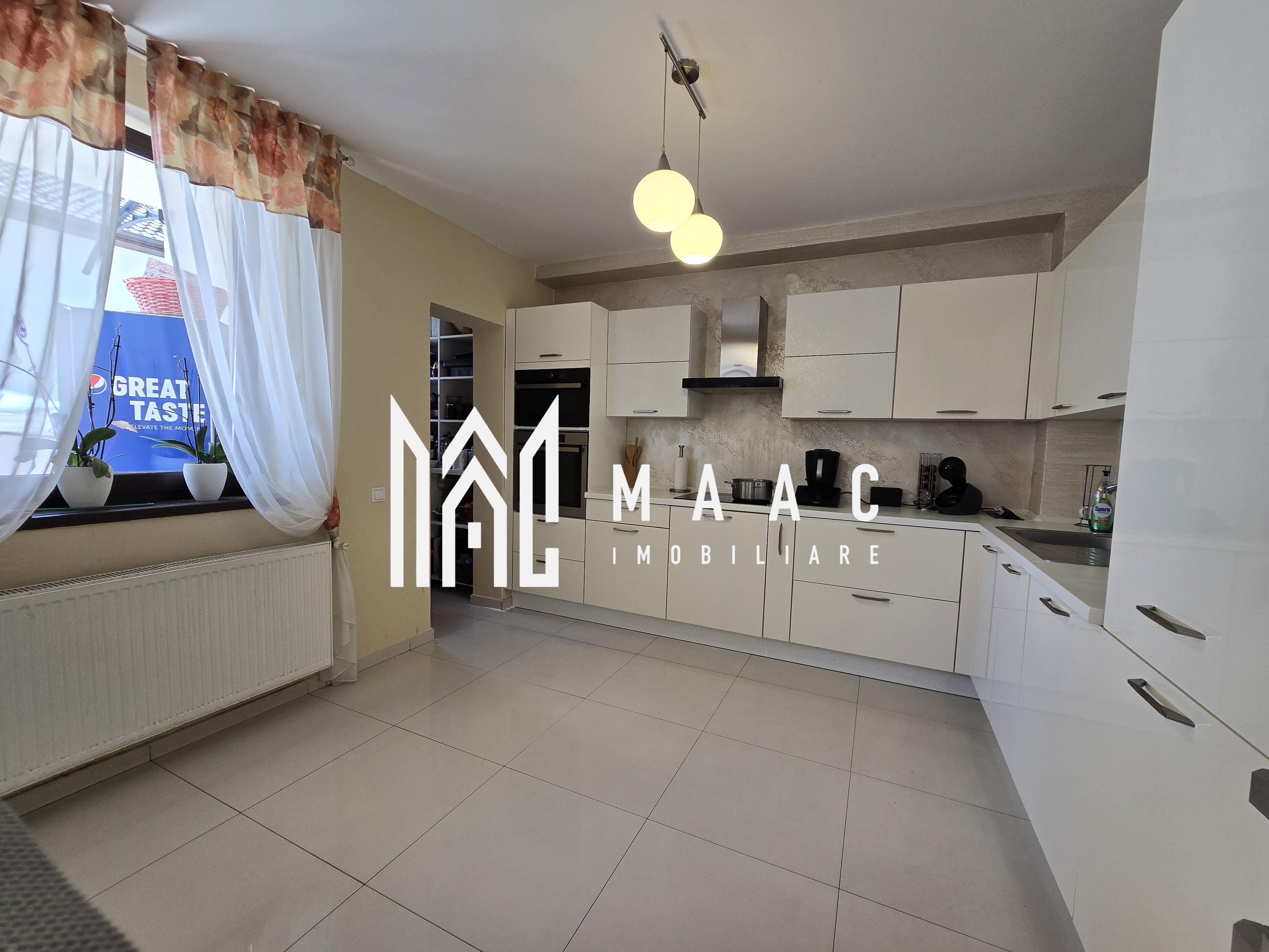 Vila 5 camere moderna 300 mp teren Zona Tineretului — fotografia 14