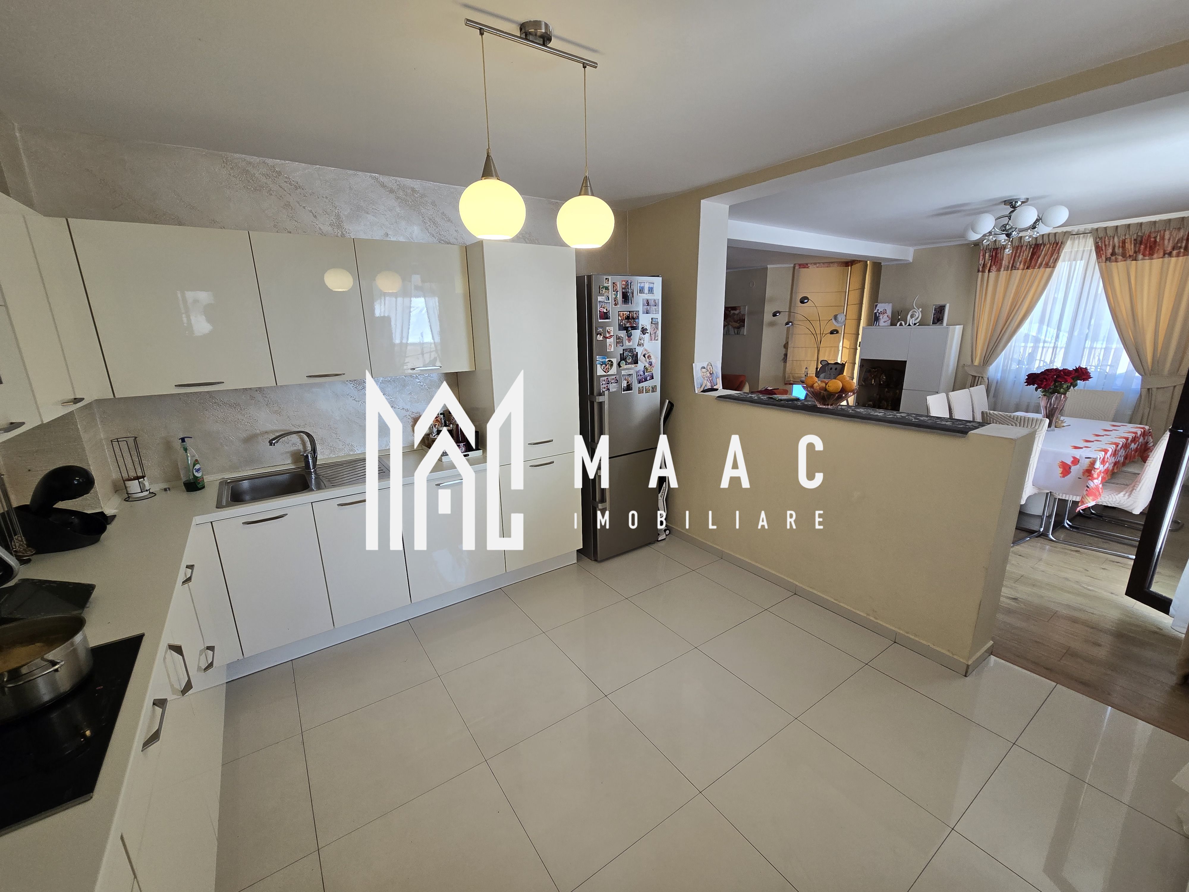 Vila 5 camere moderna 300 mp teren Zona Tineretului — fotografia 15