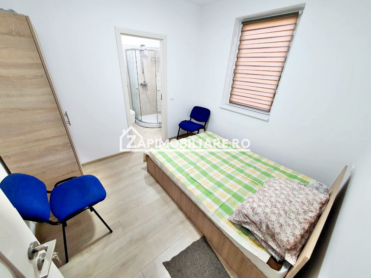 Cazare Muncitori,4 camere,2 băi,100 mp, 4 locuri de parcare — fotografia 3