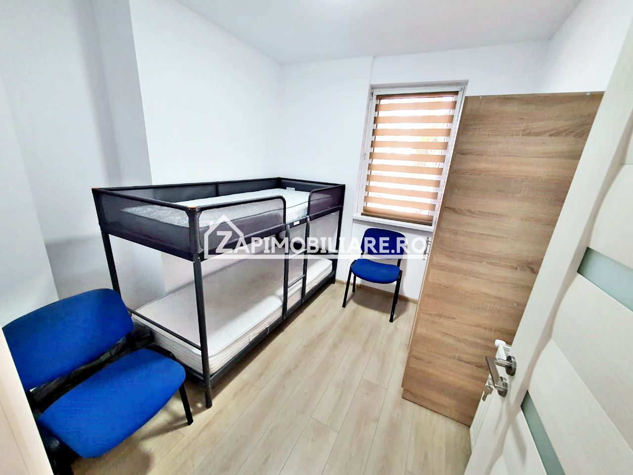 Cazare Muncitori,4 camere,2 băi,100 mp, 4 locuri de parcare — fotografia 4