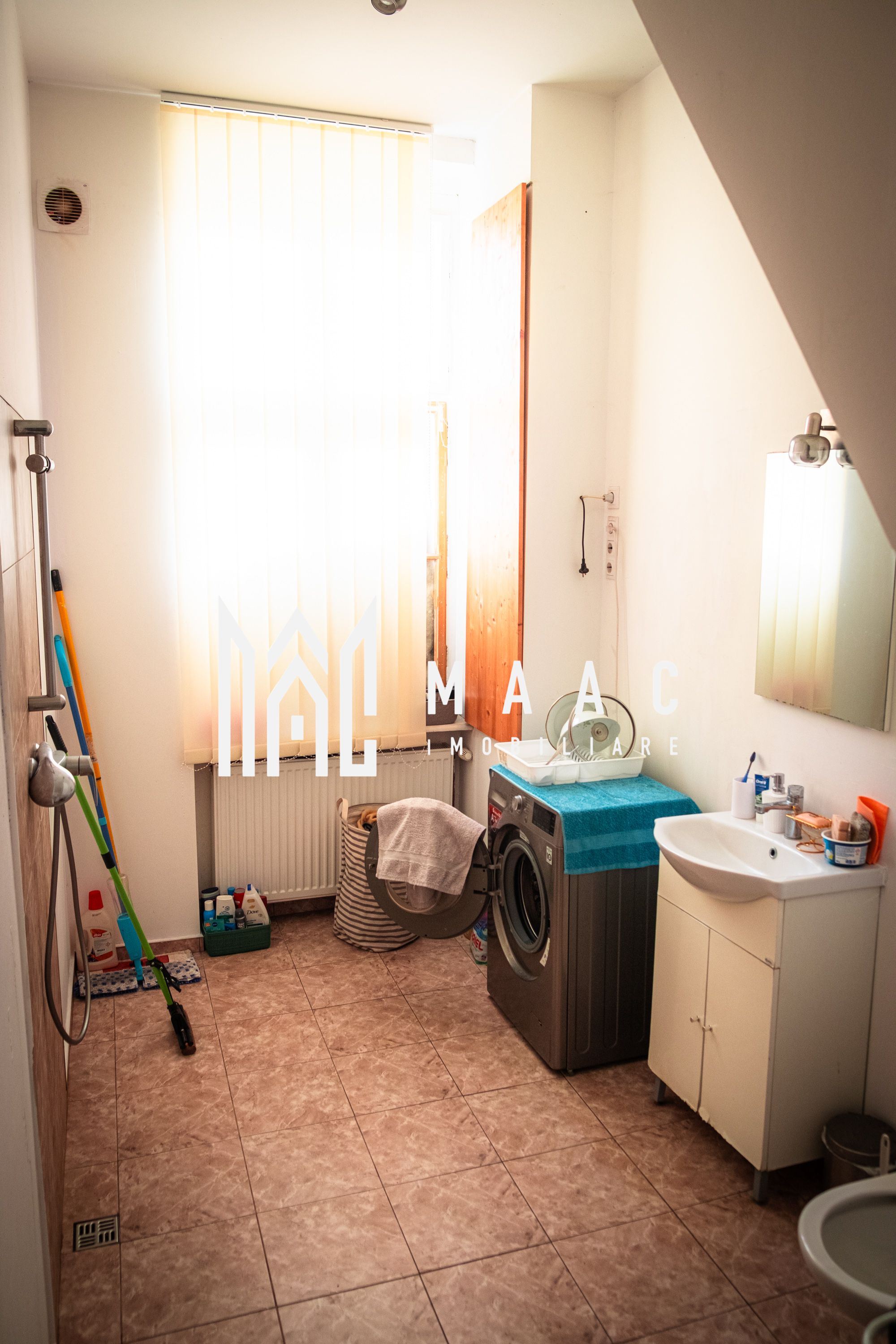 Apartament la Vila | 3 Camere | 150MPU | Parcare privata — fotografia 11