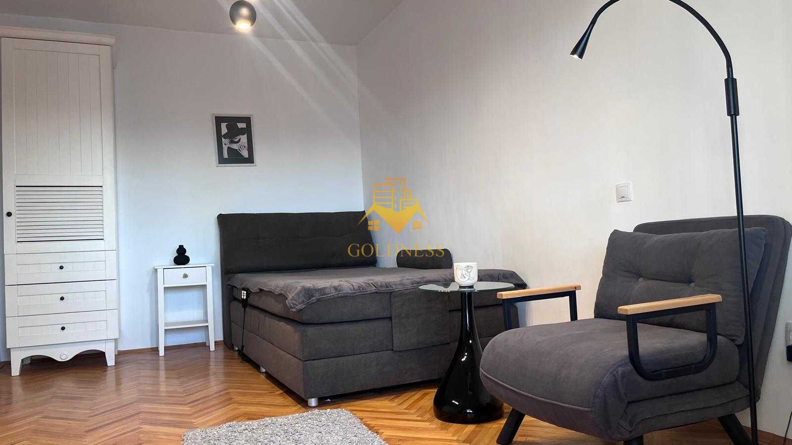 3 camere decomandate, Central, Cipariu, Parcare, Titulescu, Brâncuși