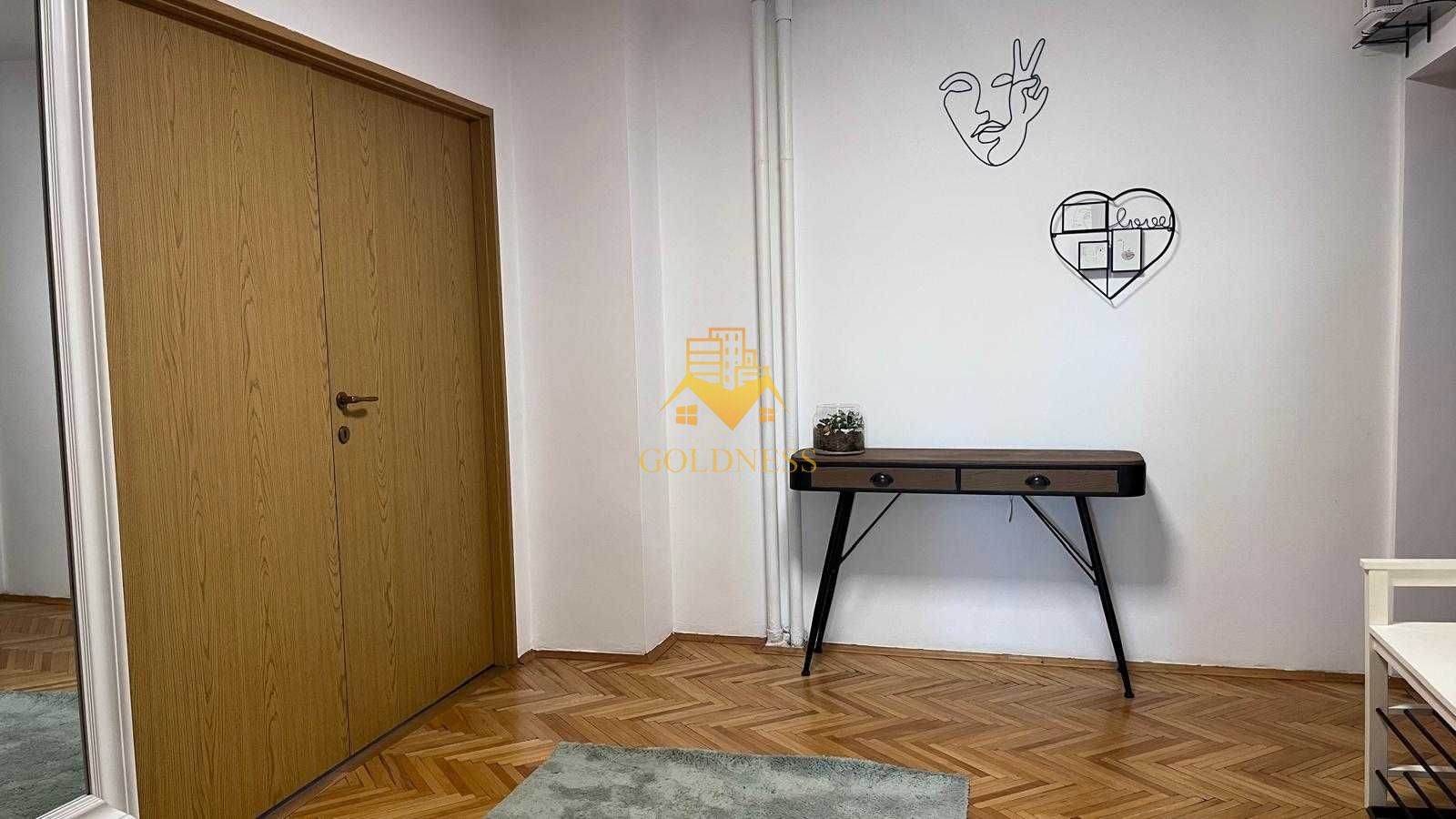 3 camere decomandate, Central, Cipariu, Parcare, Titulescu, Brâncuși — fotografia 4