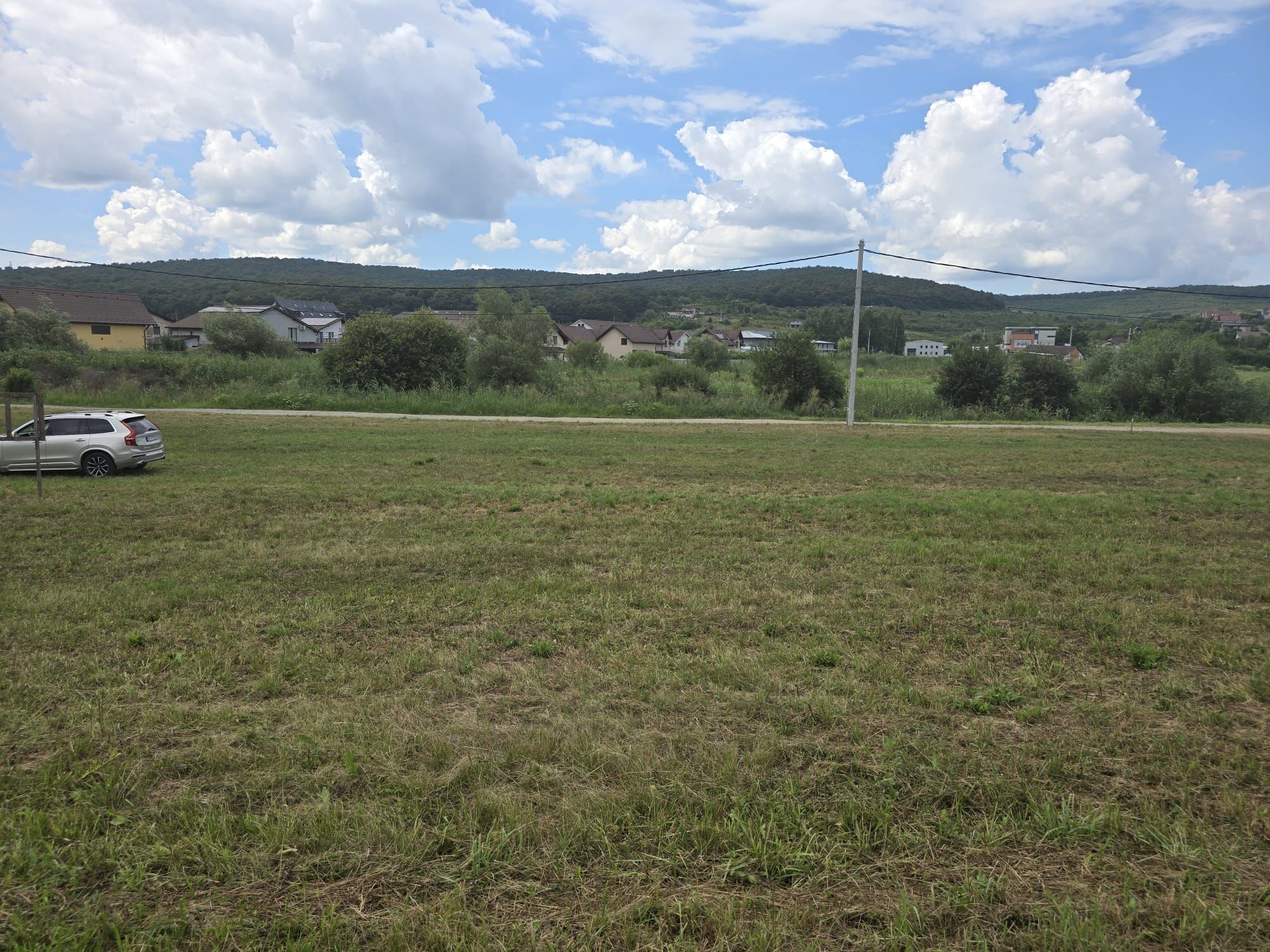 Teren intravilan 18.600 mp.cu deschidere de 250 m la drum — fotografia 8