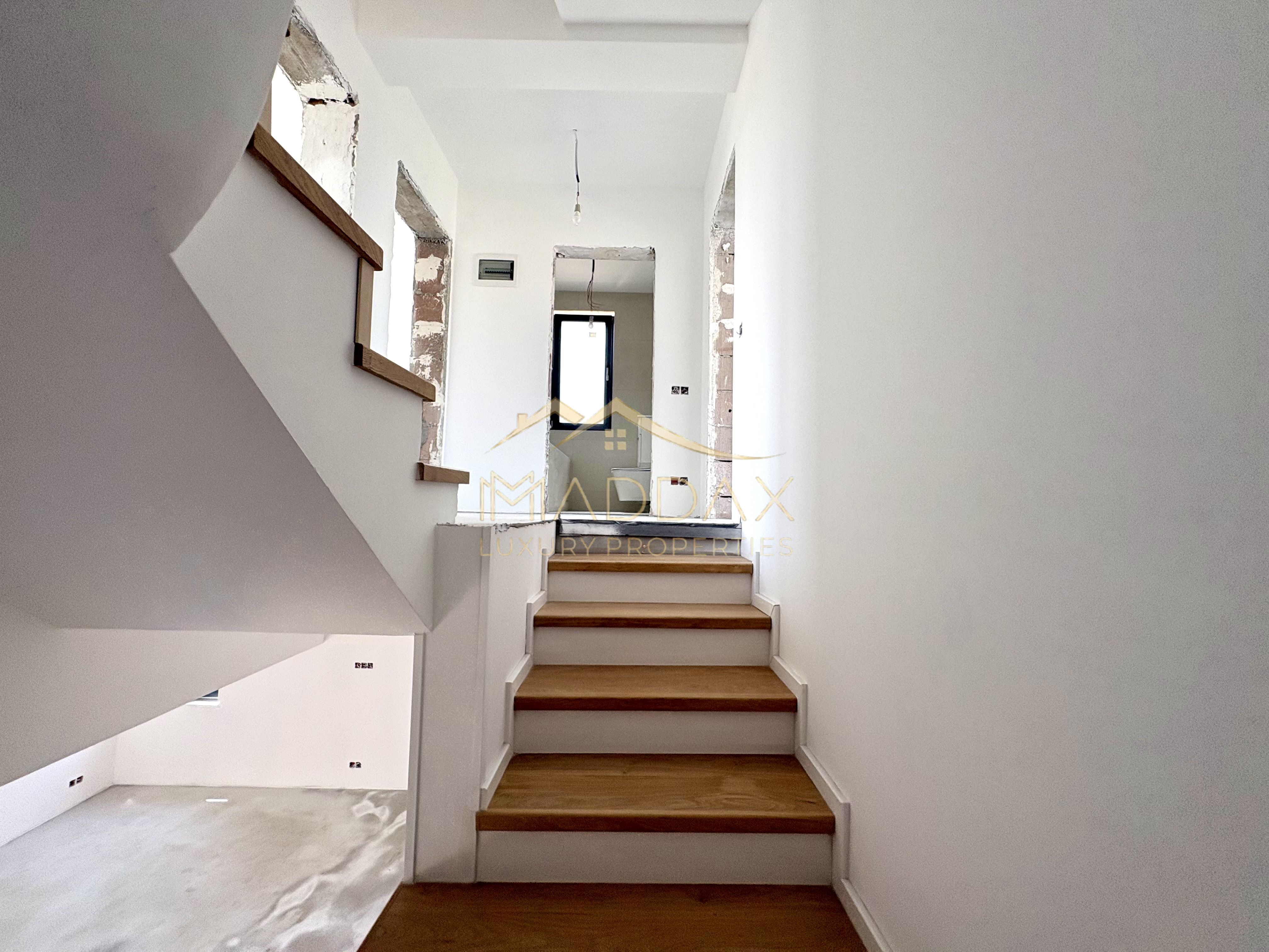 VILA PREMIUM cu 6 camere in TUNARI  P+1+M ~ Exclusivitate — fotografia 29