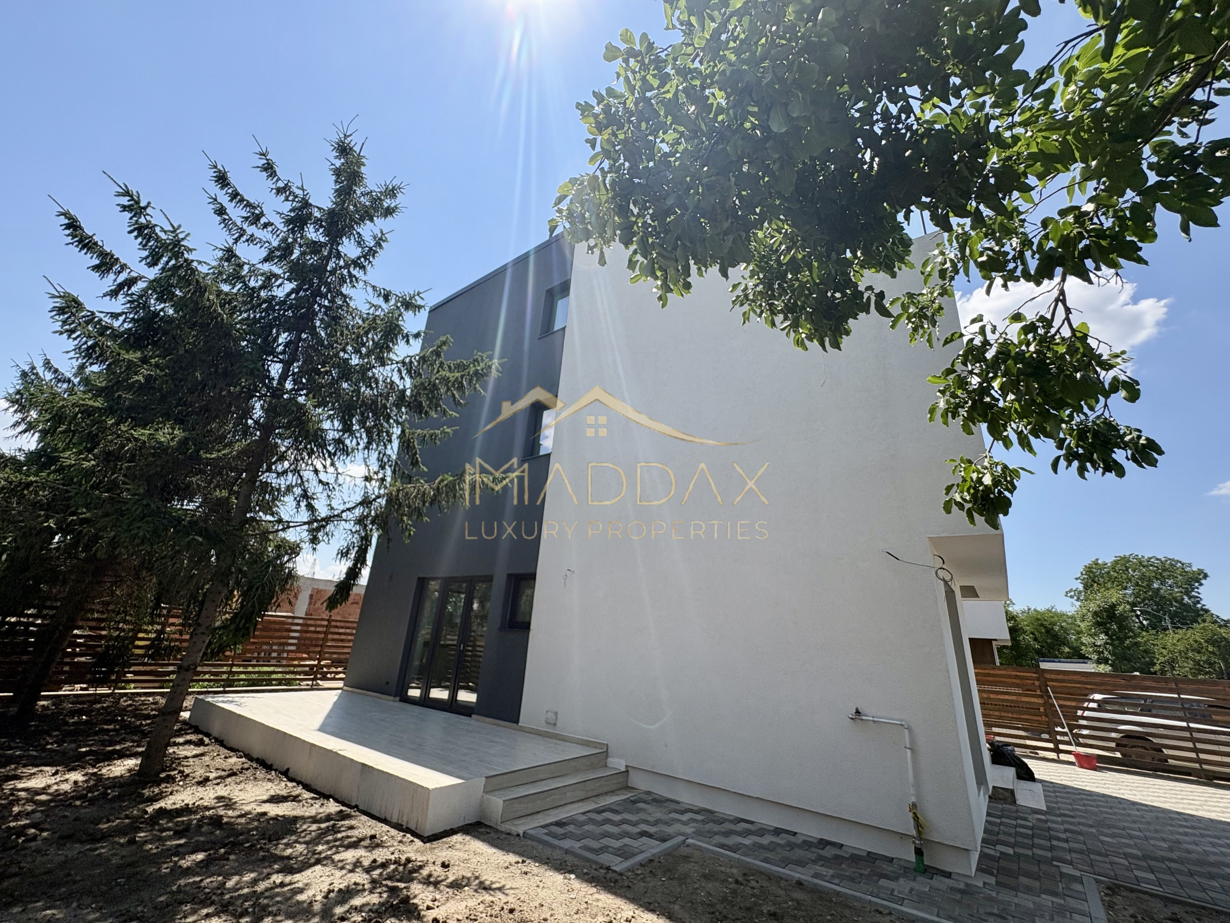 VILA PREMIUM cu 6 camere in TUNARI  P+1+M ~ Exclusivitate — fotografia 7
