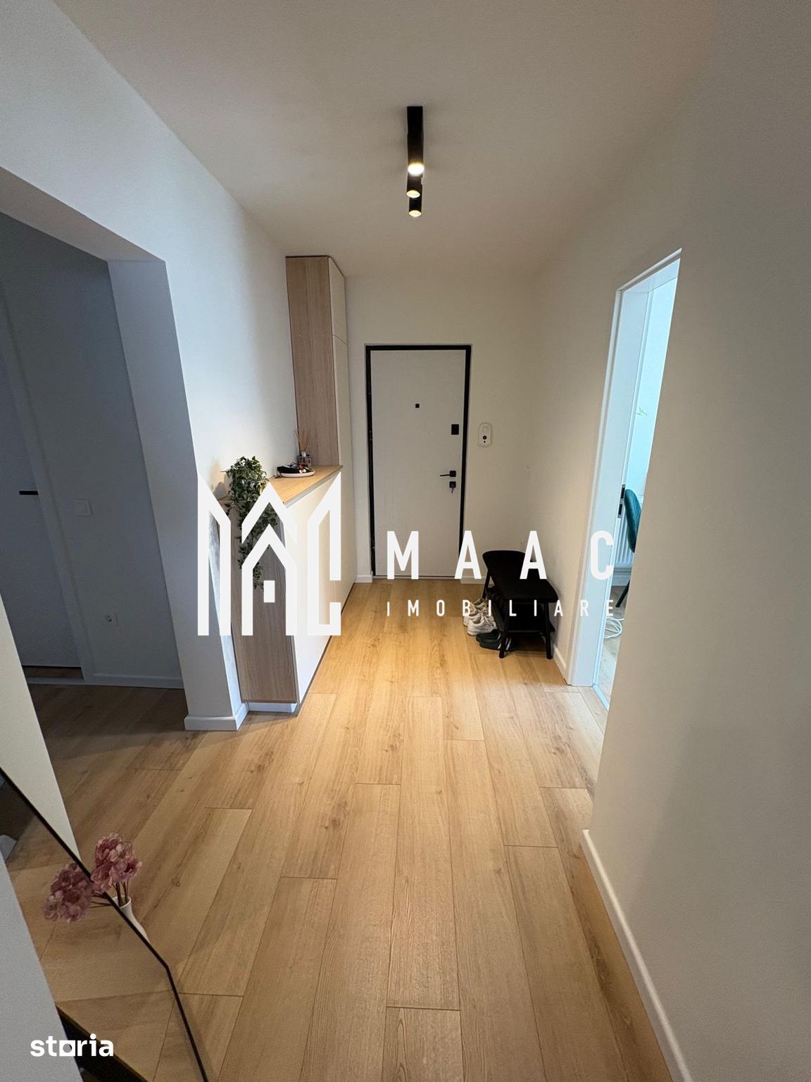 Apartament 3 camere de vânzare | Sibiu, Terezian | renovat — fotografia 2
