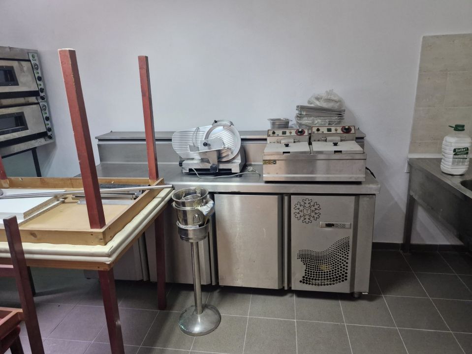 Spațiu Comercial Pizzerie — fotografia 9
