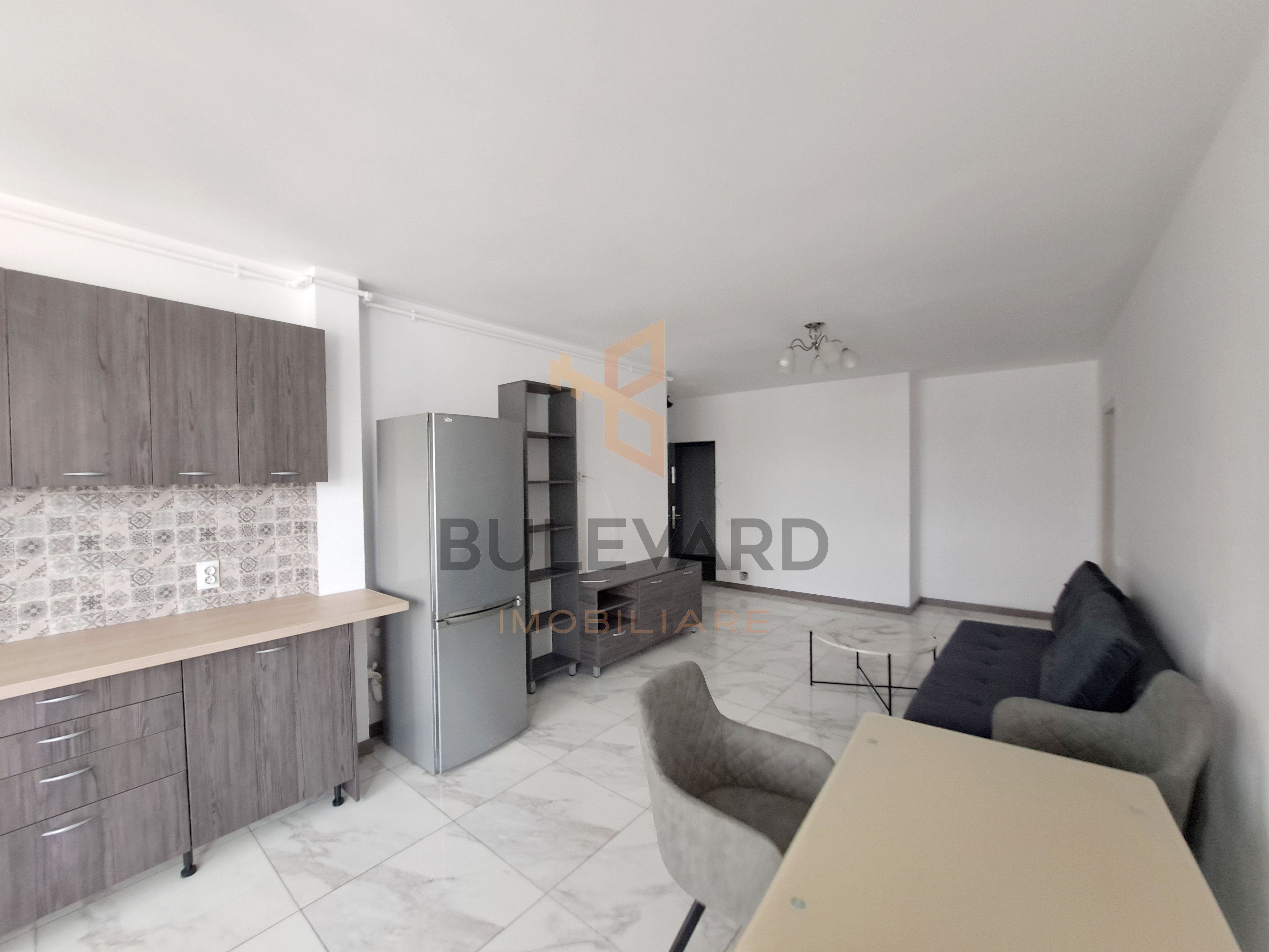 Apartament 2 camere cu parcare, zona Metro! — fotografia 6
