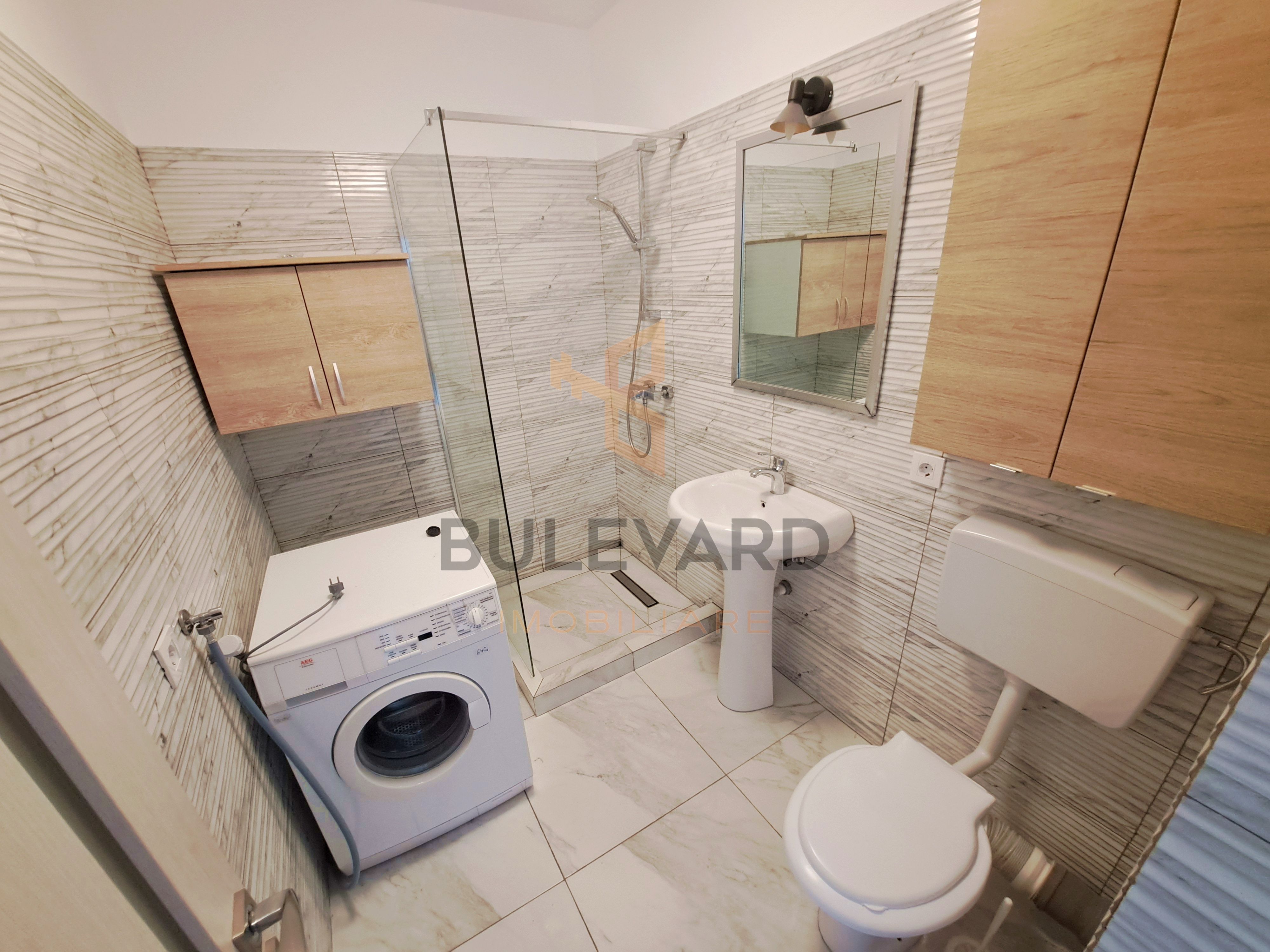 Apartament 2 camere cu parcare, zona Metro! — fotografia 8