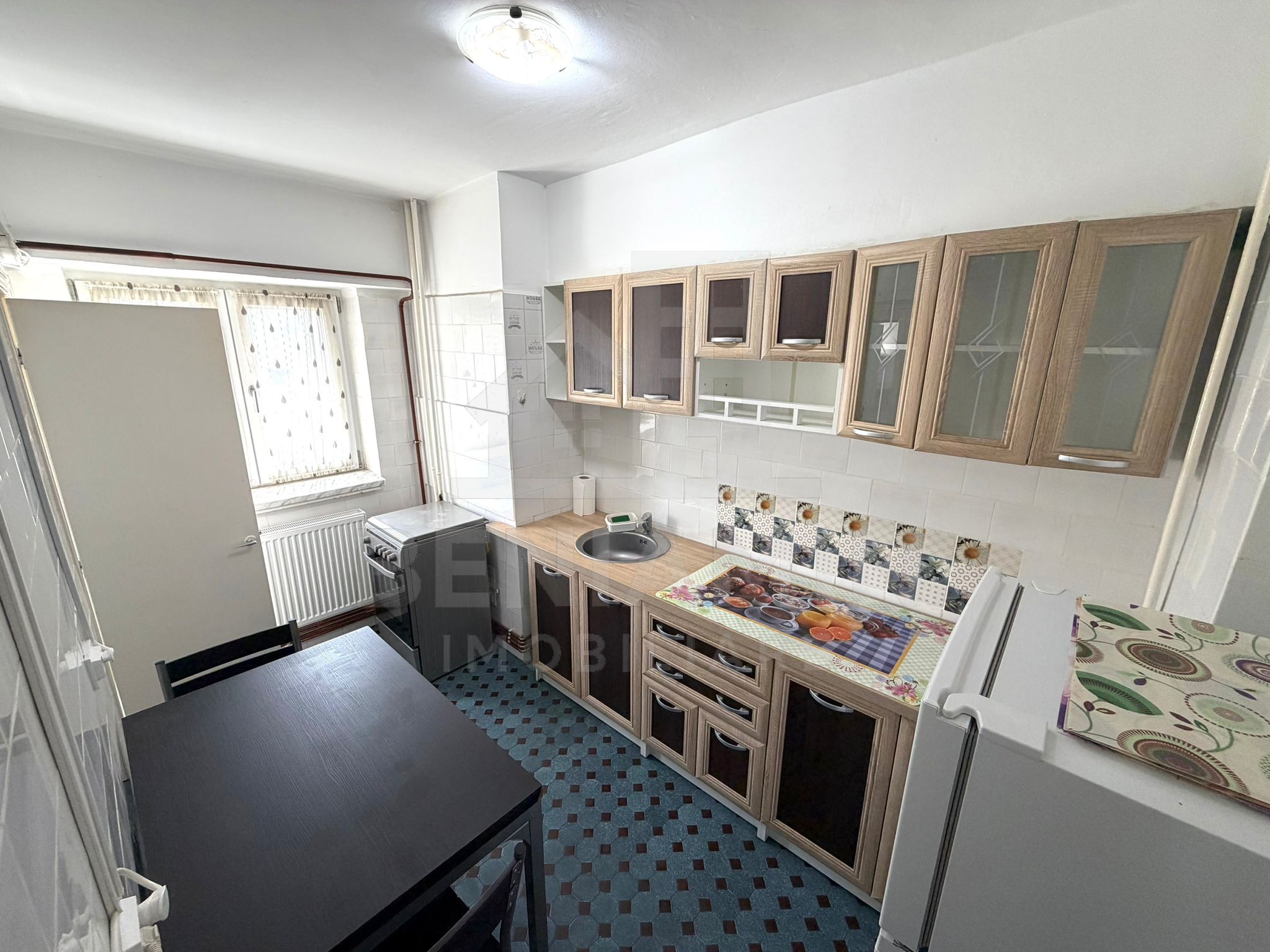 Apartament cu 2 camere decomandat Calea Bucuresti - Patria — fotografia 3
