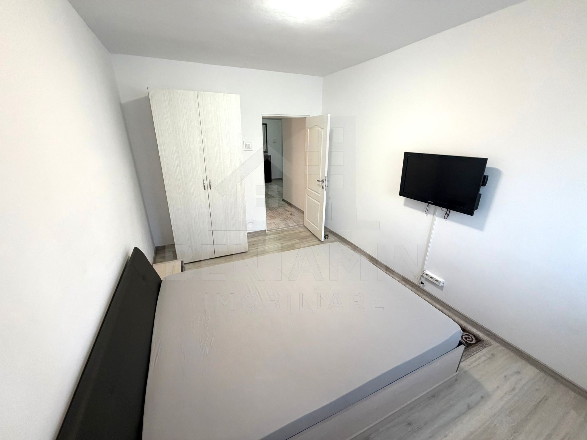 Apartament cu 2 camere decomandat Calea Bucuresti - Patria — fotografia 5