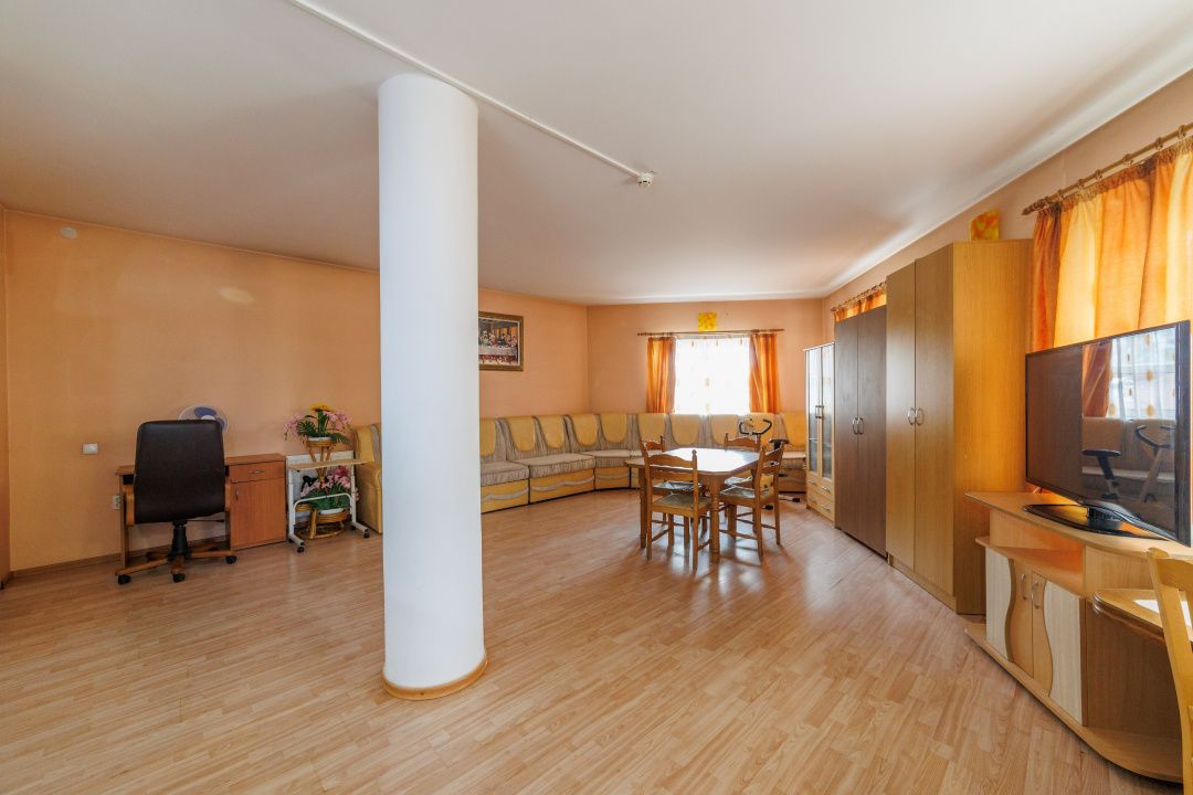 De inchiriat CASA spatioasa si curte proprie Gavana -Alunului — fotografia 5