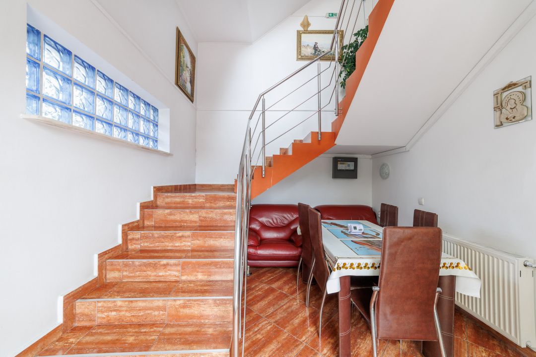 De inchiriat CASA spatioasa si curte proprie Gavana -Alunului — fotografia 6