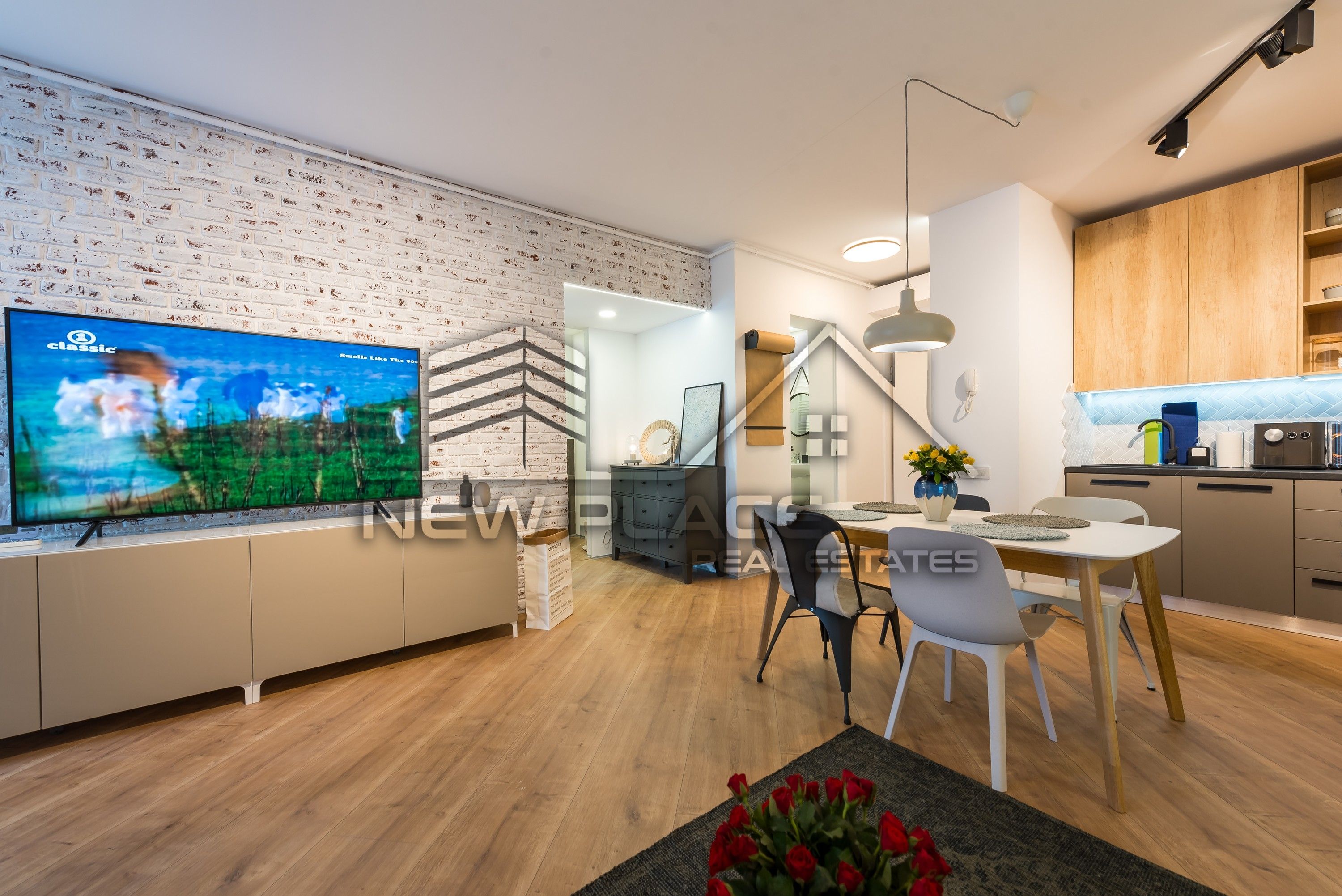 [VIDEO] 4City North | Apt exclusivist | Vedere curtea interioara | Lux