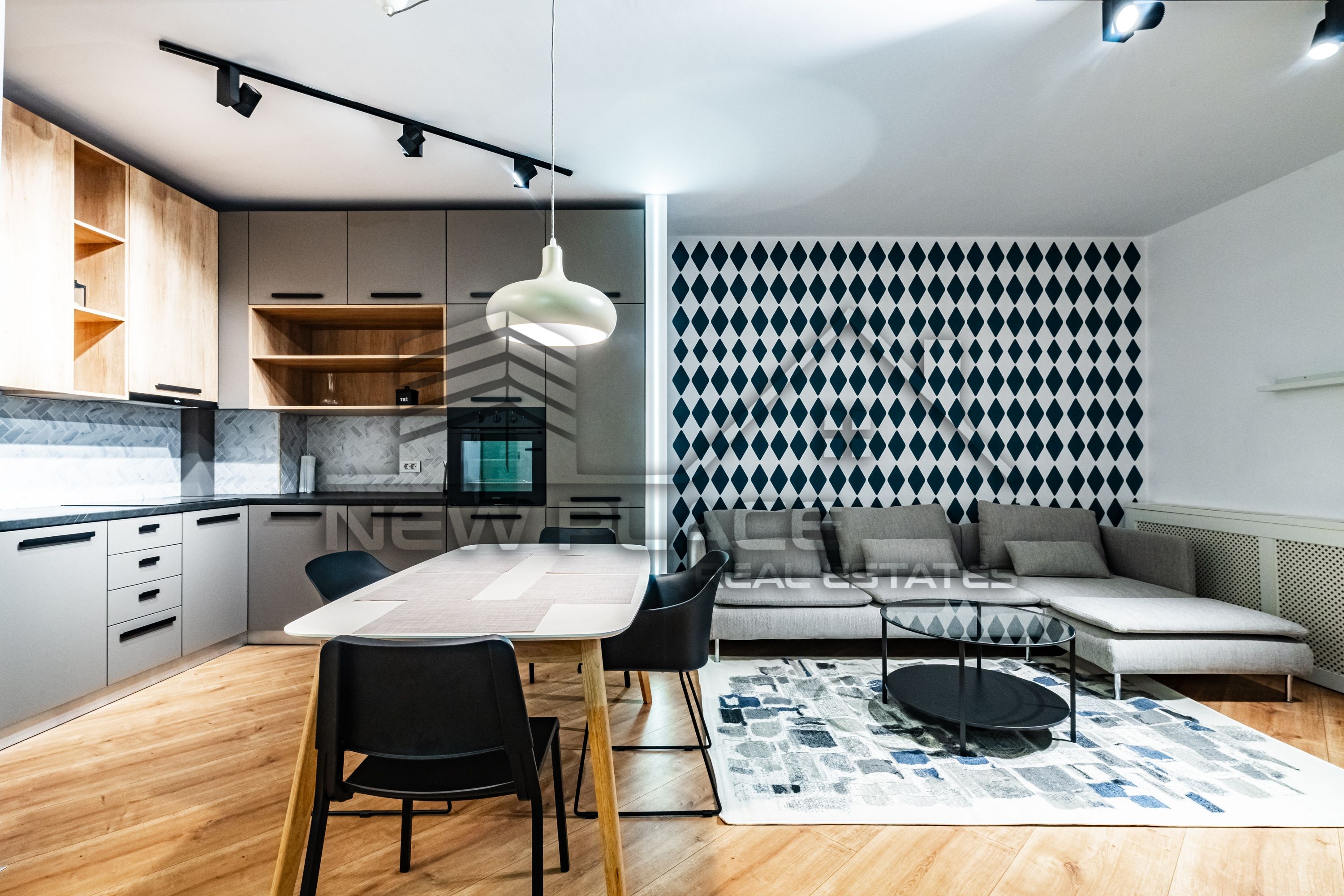 [VIDEO] 4City North | Apt exclusivist | Vedere curtea interioara | Lux — fotografia 5