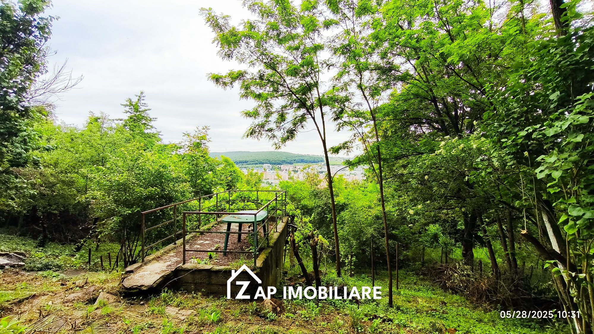 Teren Platou - 1613 mp - cu căbănuță intabulată– vedere panoramica — fotografia 5