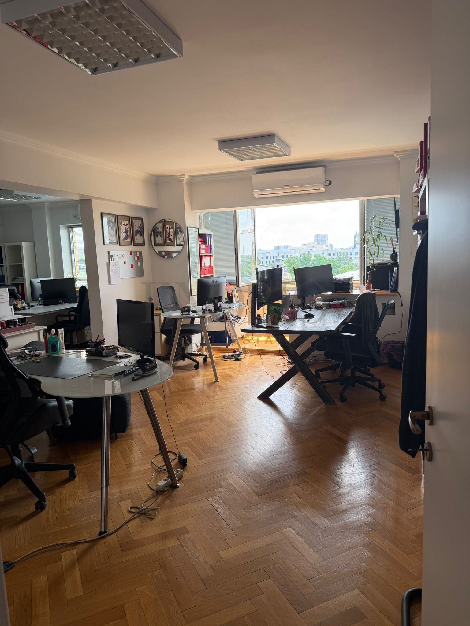 Apartament 3 camere de vânzare | Calea Victoriei | Vedere către Muzeu — fotografia 5
