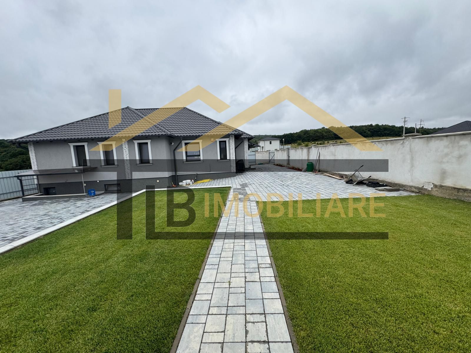 Casa de inchiriat, 130mp, 6 parcari, zona Boema