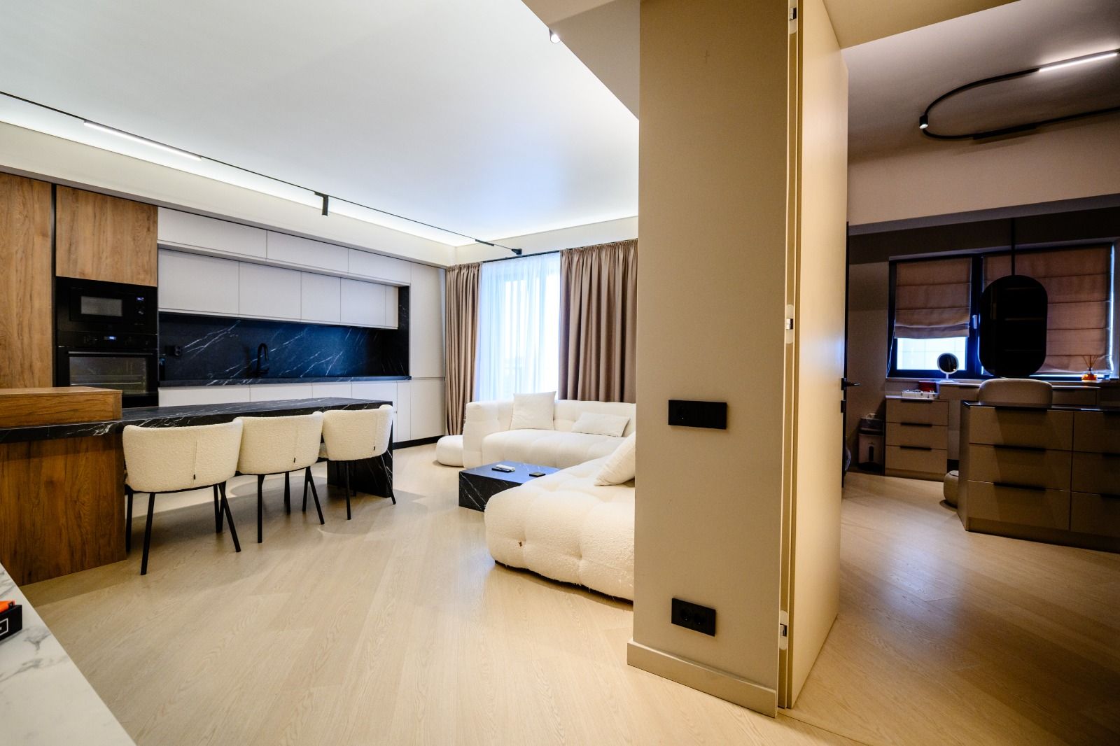 CORTINA NORTH | Apartament exclusivist | Parcare inclusa | Balcon 9 mp — fotografia 4