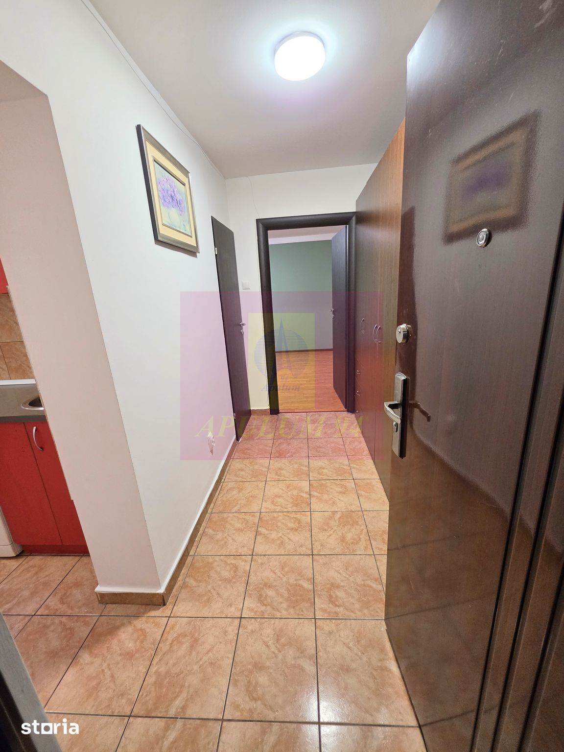 Garsoniera decomandata Drumul Taberei, metrou Valea Ialomitei — fotografia 2