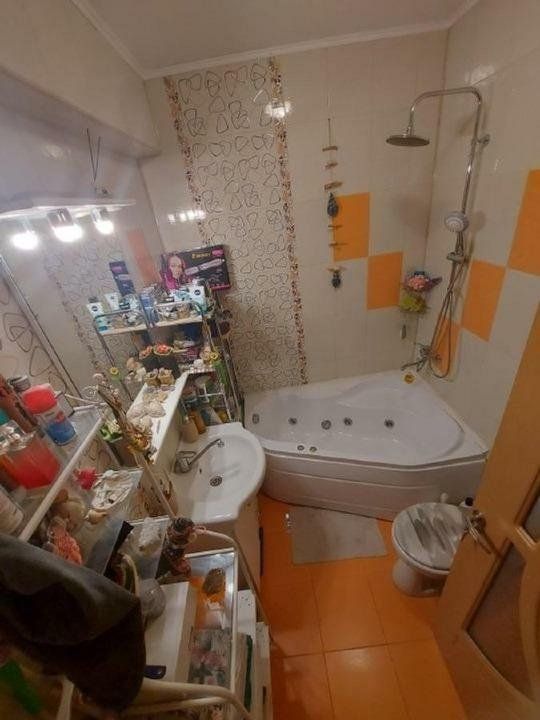 Apartament 4 camere - 3 dormitoare in Zona Urbana Bucurestii Noi — fotografia 4