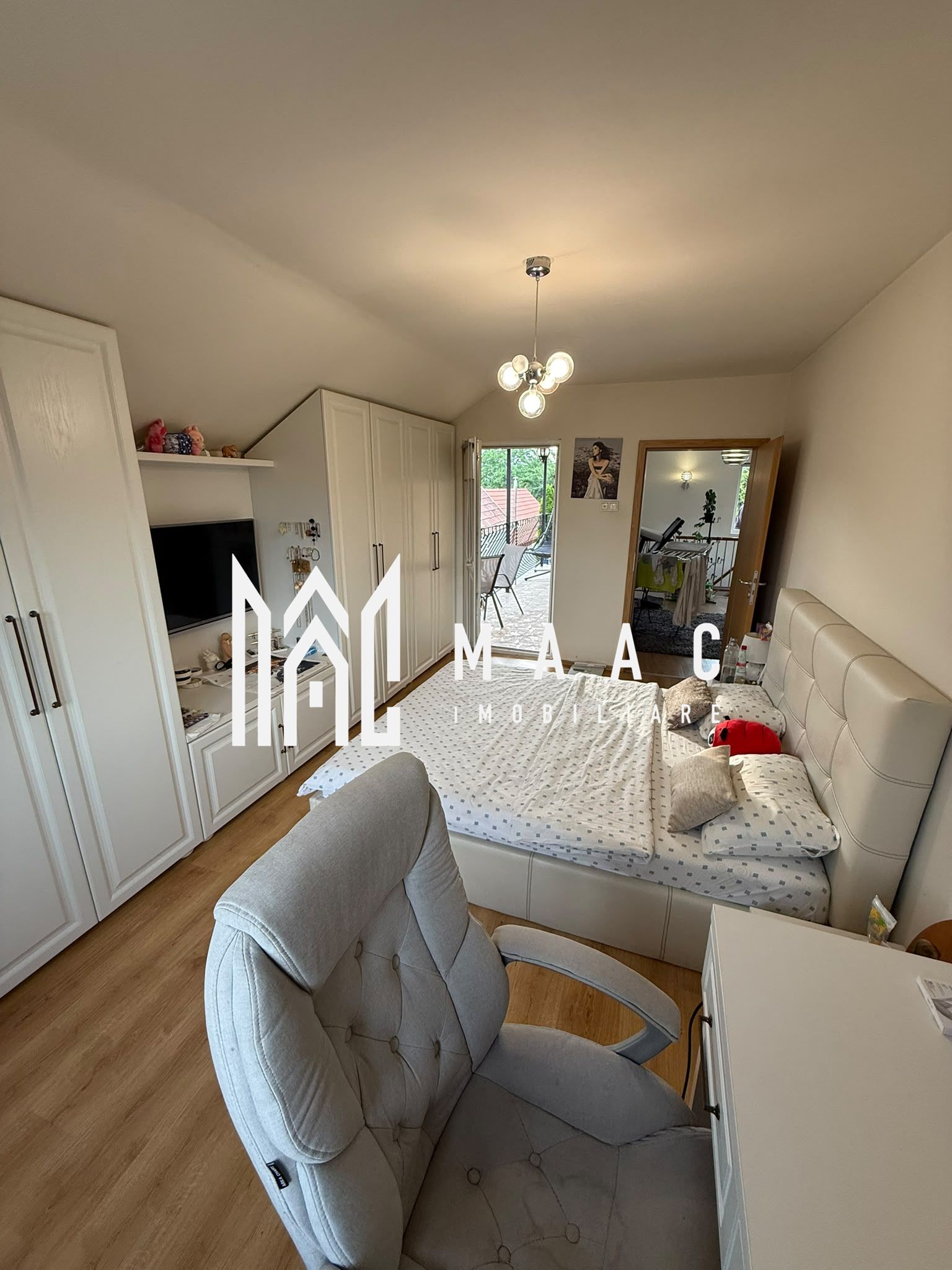 Casă de vânzare 3 camere | Lupeni, Sibiu | 141 mp utili, teren 676 mp — fotografia 15