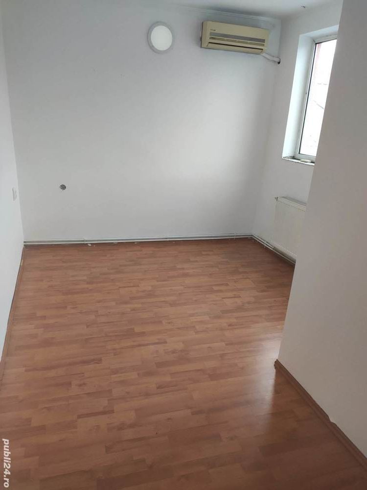 Vând casă vilă renovabilă Băneasa — fotografia 4