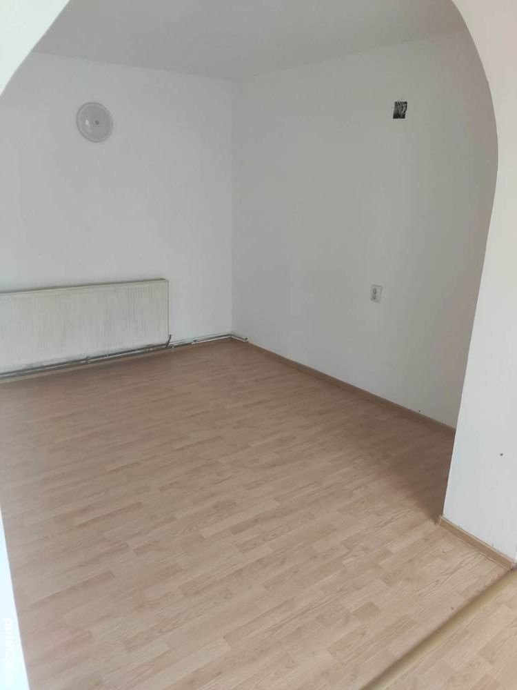 Vând casă vilă renovabilă Băneasa — fotografia 5
