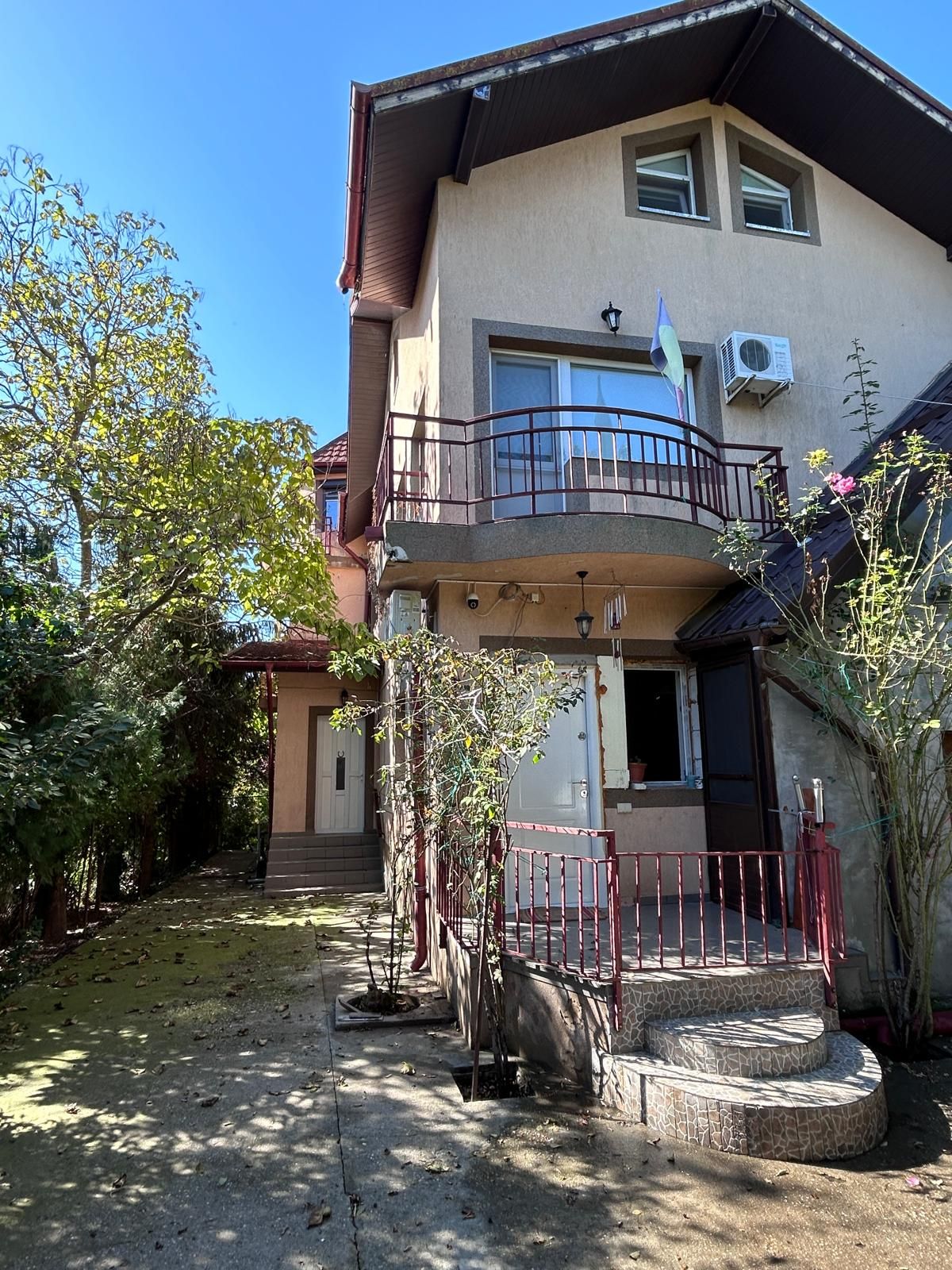 Casă individuală Buftea, 3.162 mp teren, ieșire spre lac — fotografia 3