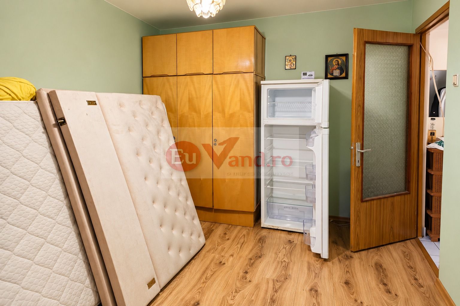 De vanzare apartament cu 2 camere, decomandat – Micro 19, parter, 46.500 E — fotografia 3