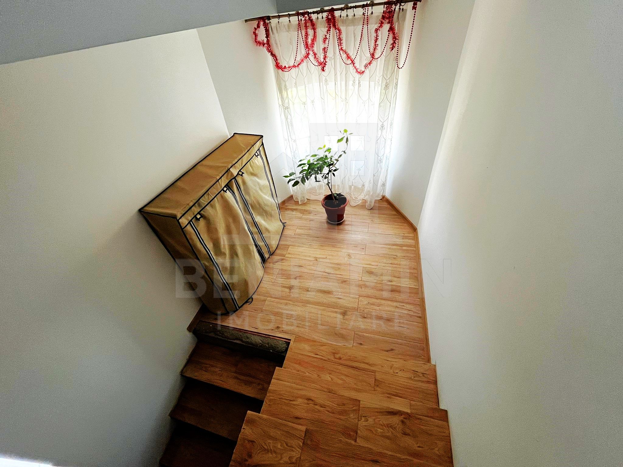 Casa P+1-Toate Utilitatile-3 Dormitoare-2 Bai-680mp Teren-Mobilata — fotografia 6