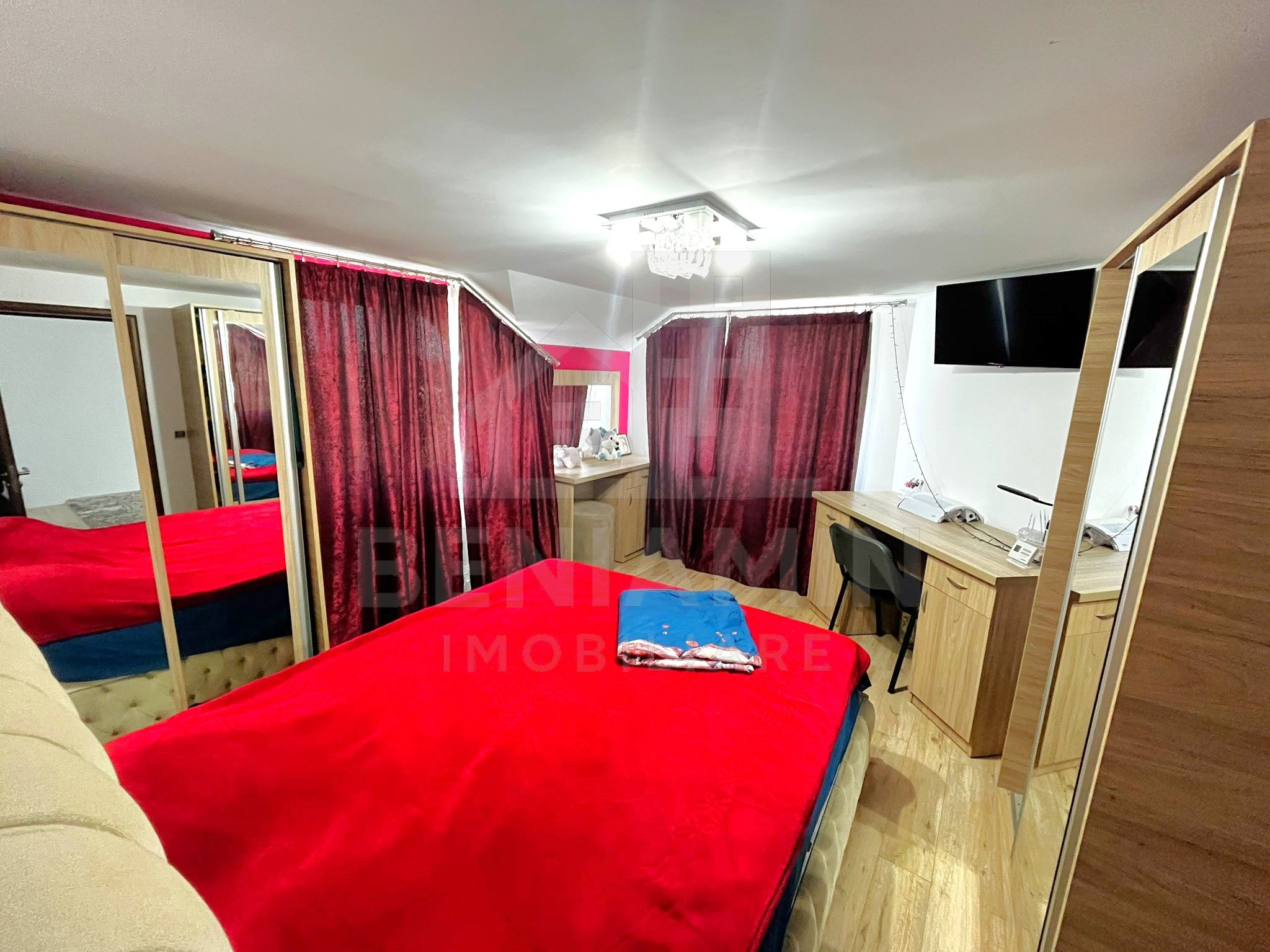 Casa P+1-Toate Utilitatile-3 Dormitoare-2 Bai-680mp Teren-Mobilata — fotografia 9