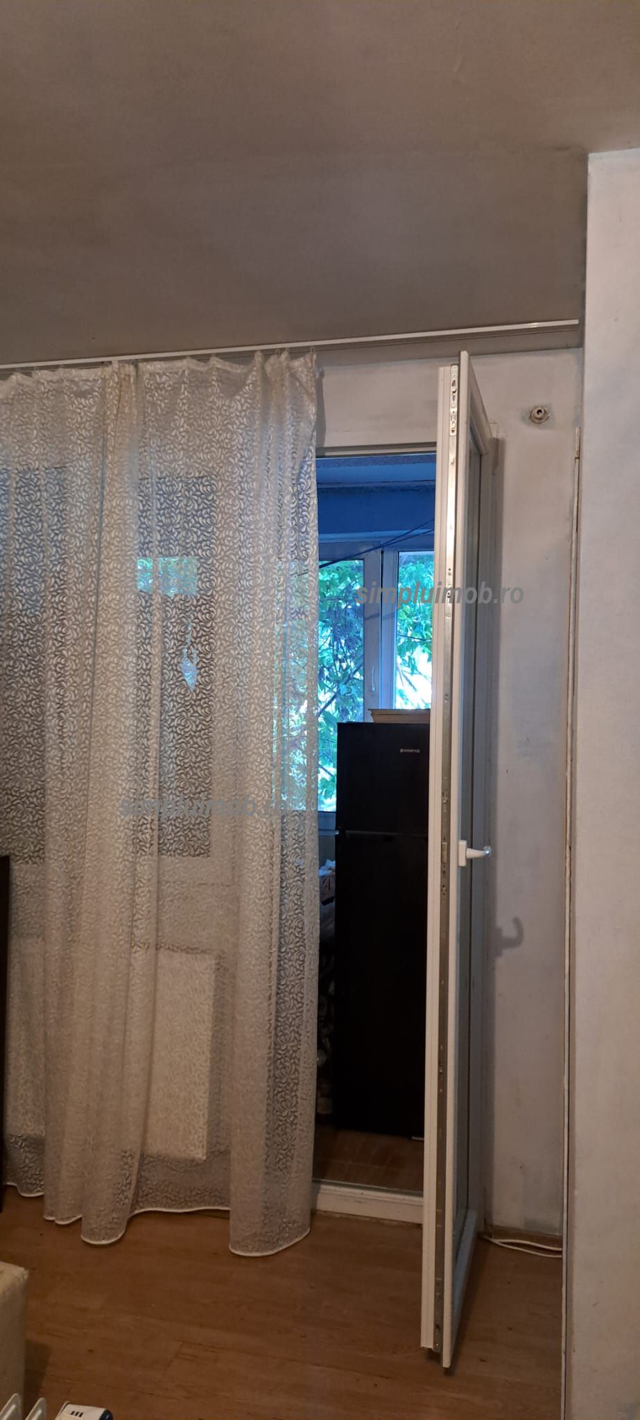 Garsoniera Metrou Aparatorii Patriei etaj 2 din 9 — fotografia 4