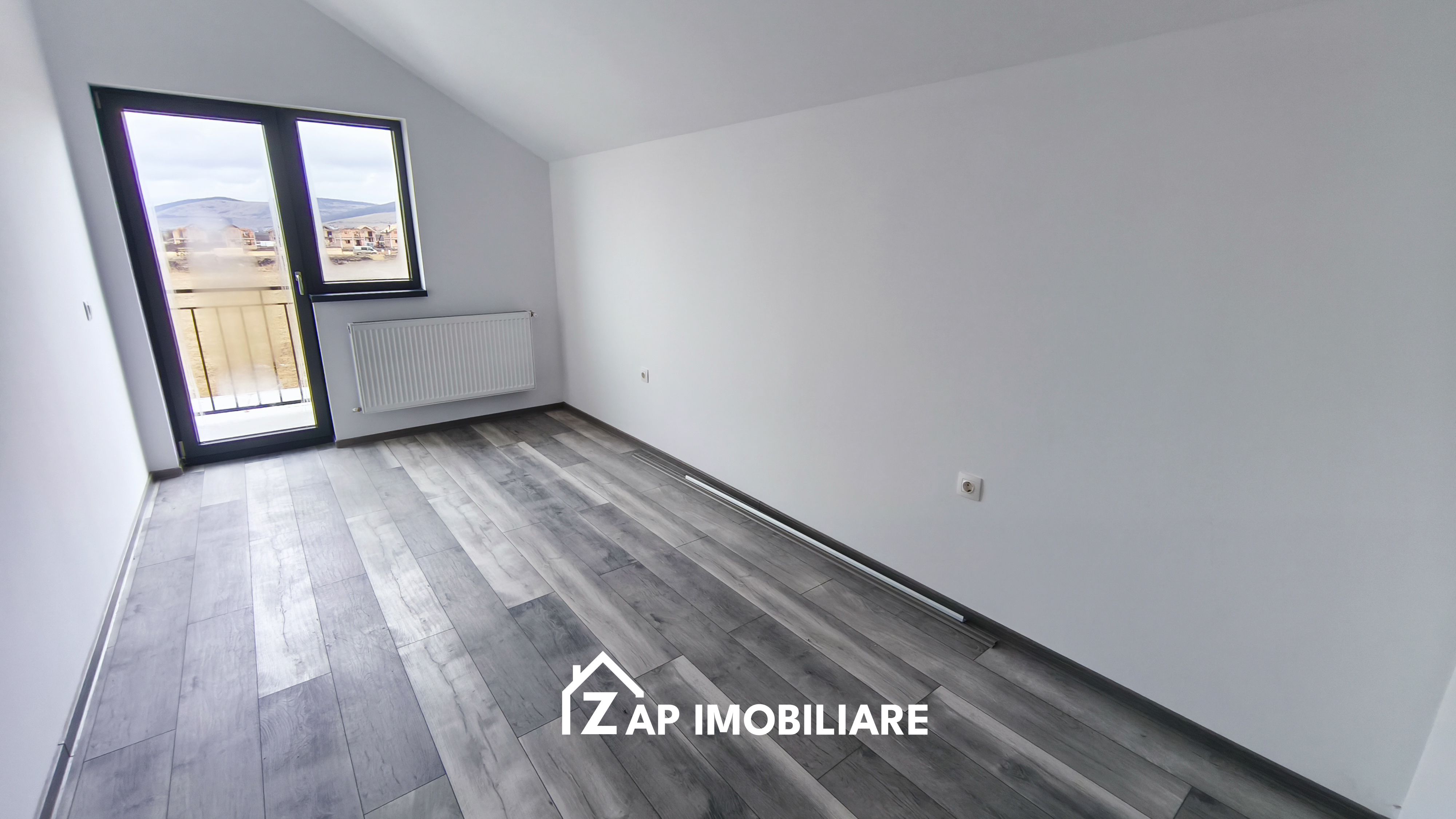 Casa la cheie 4 camere -  Sângeorgiu de Mures — fotografia 13