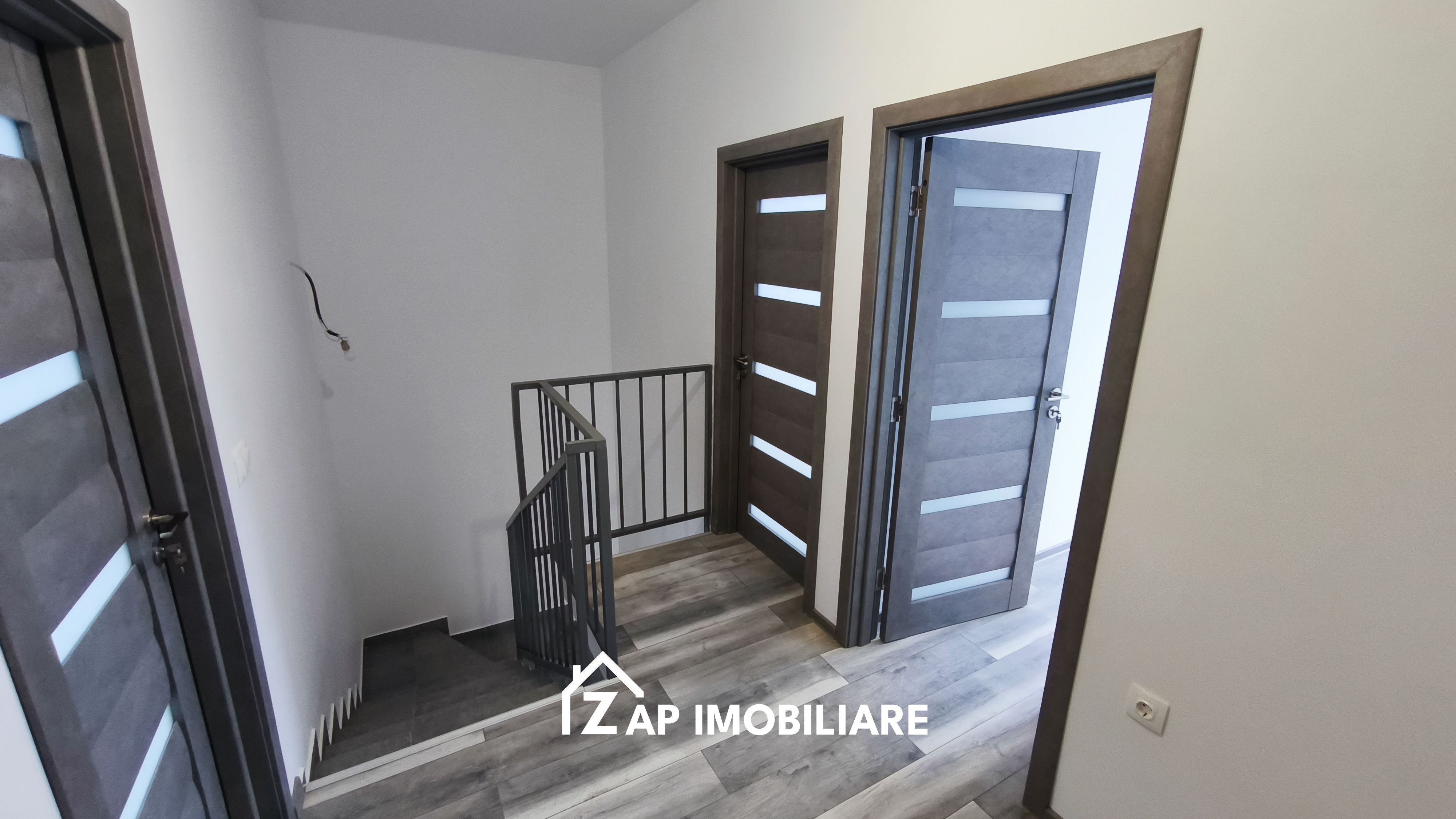 Casa la cheie 4 camere -  Sângeorgiu de Mures — fotografia 14