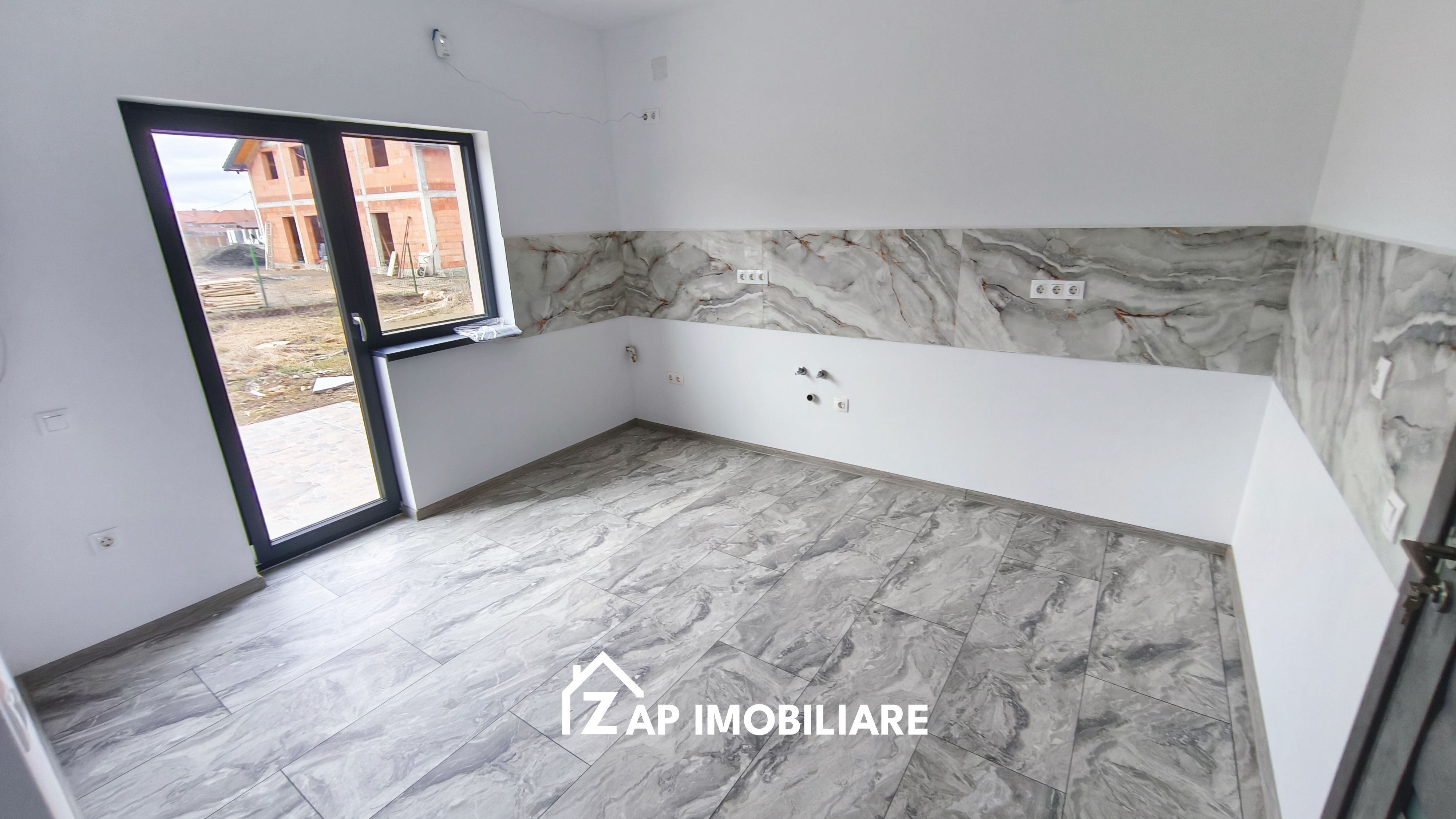 Casa la cheie 4 camere -  Sângeorgiu de Mures — fotografia 5