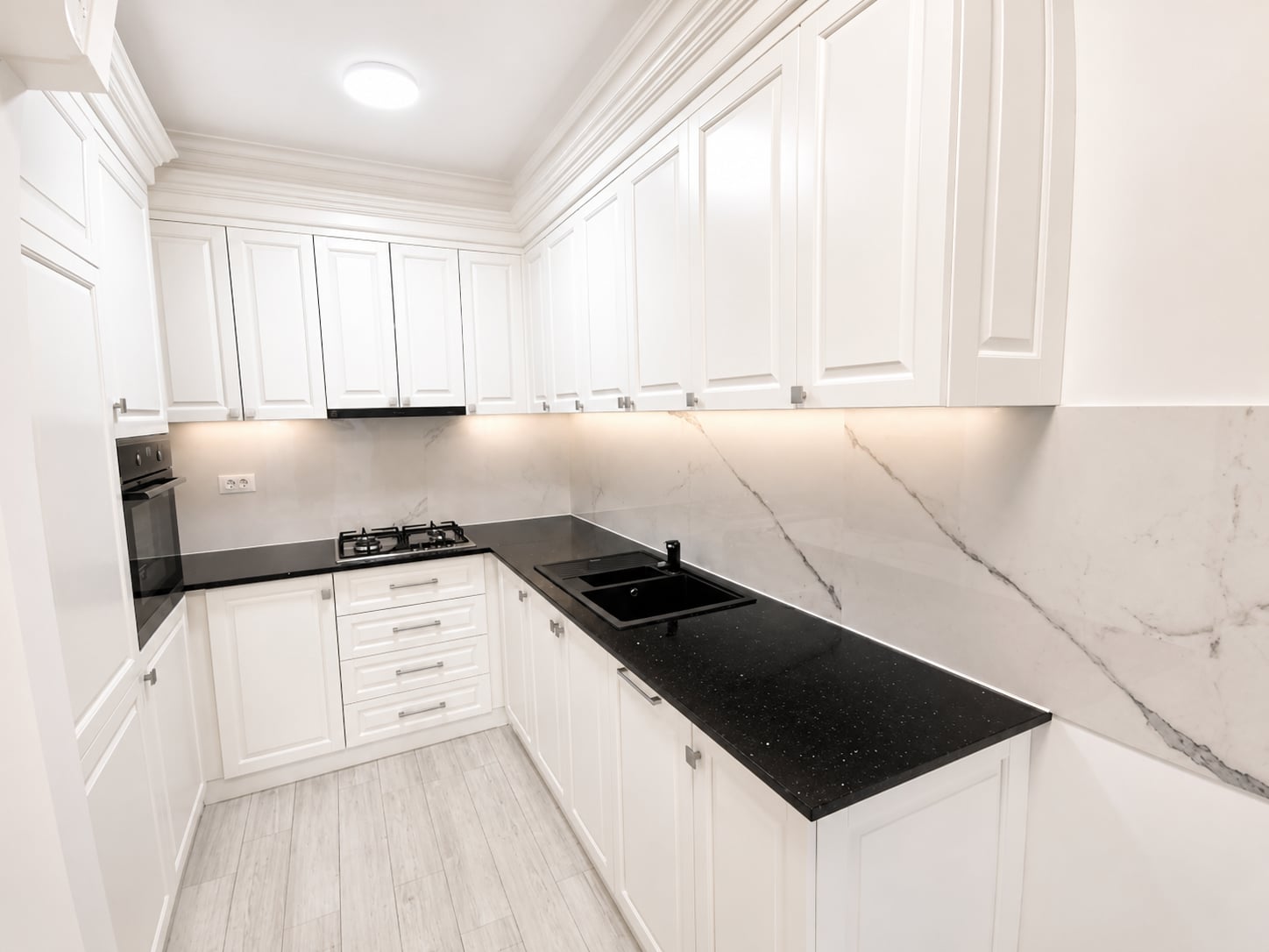 Apartament 3 camere de închiriat – Complex Avanera (Bloc 2), Suceava — fotografia 3