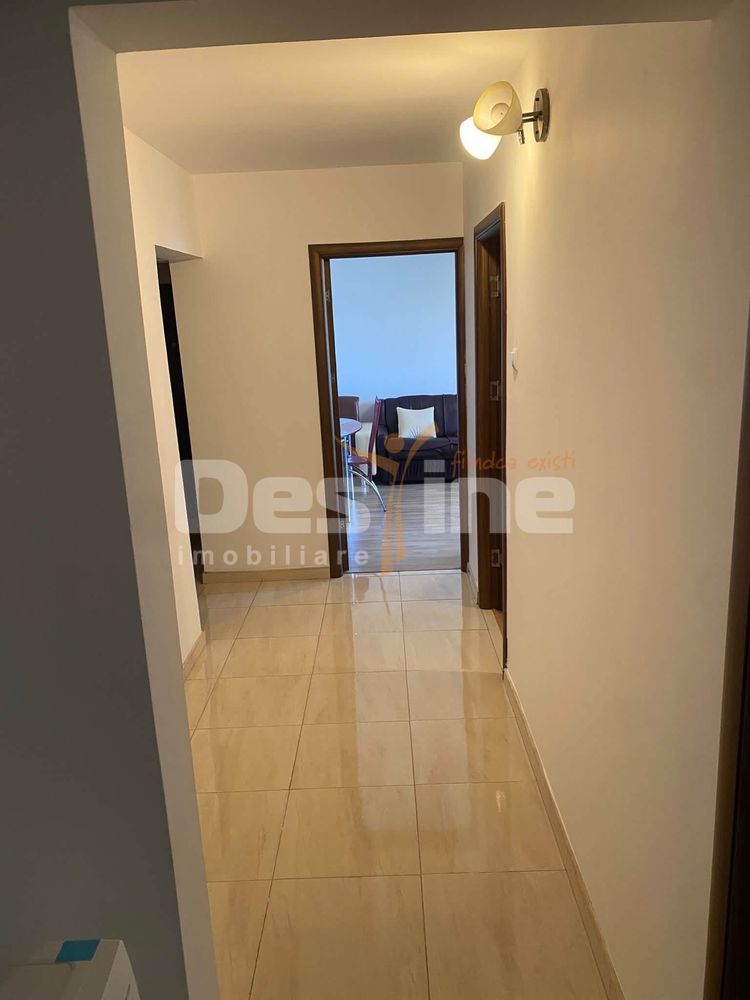 Apartament cu 3 camere de închiriat, zona Tomis Nord, Constanța — fotografia 2