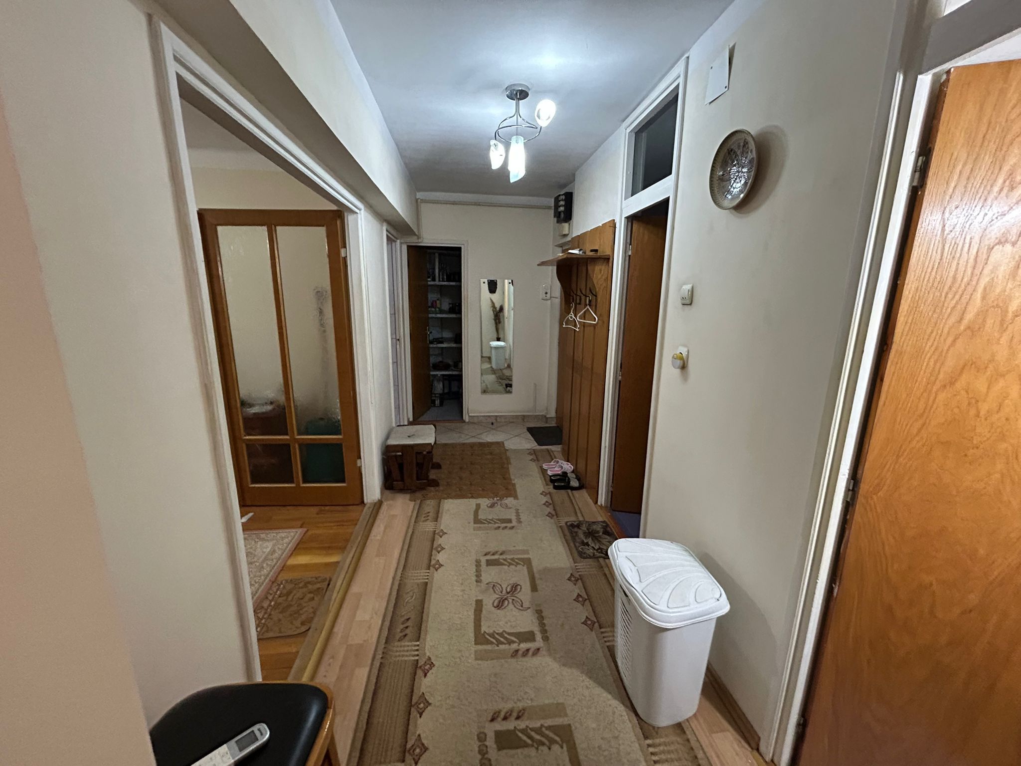 Apartament 3 camere, etaj 1 - zona Centru — fotografia 10
