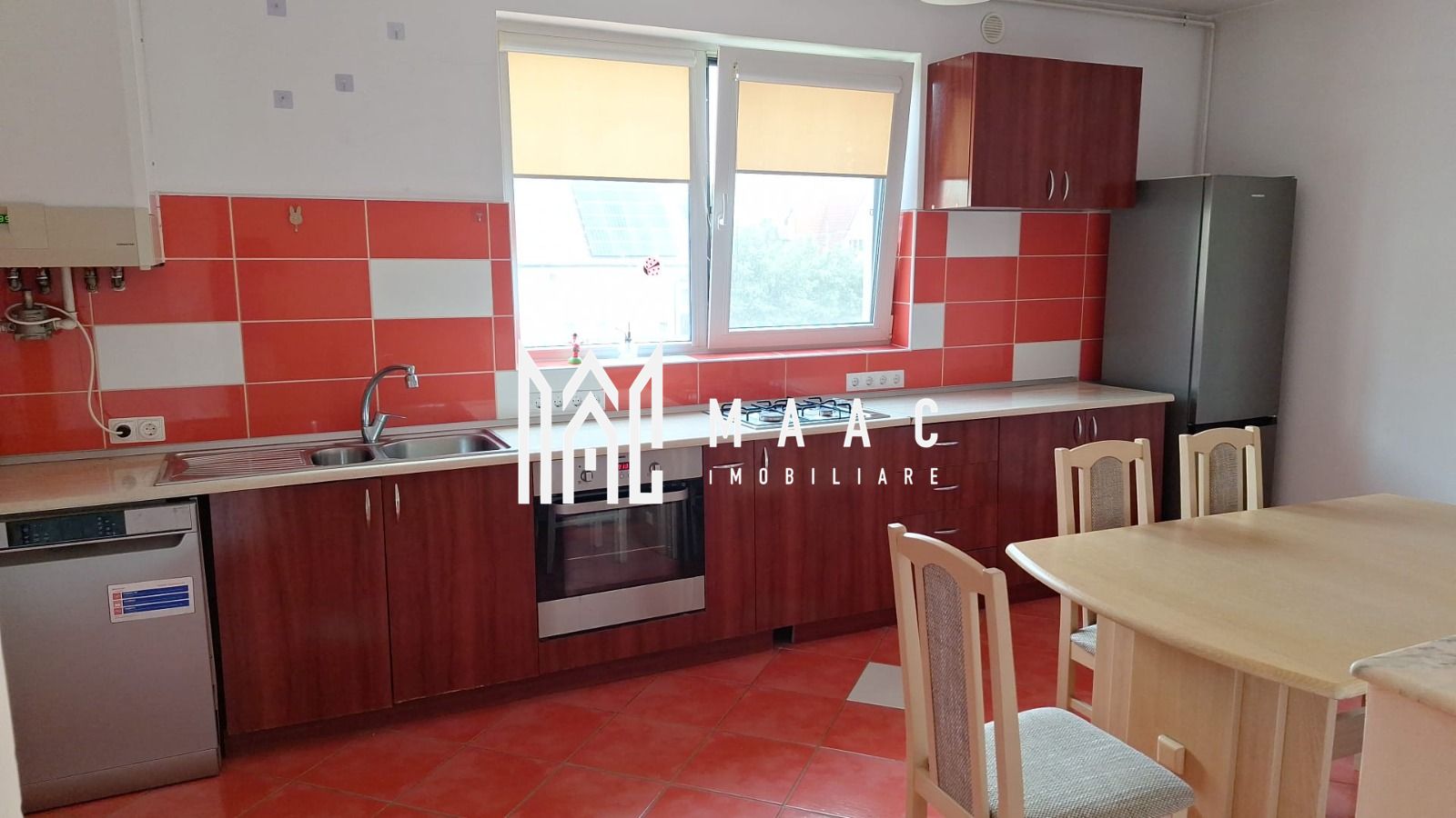 Apartament 3 camere de închiriat | Sub Arini, Sibiu | 105 mp — fotografia 2